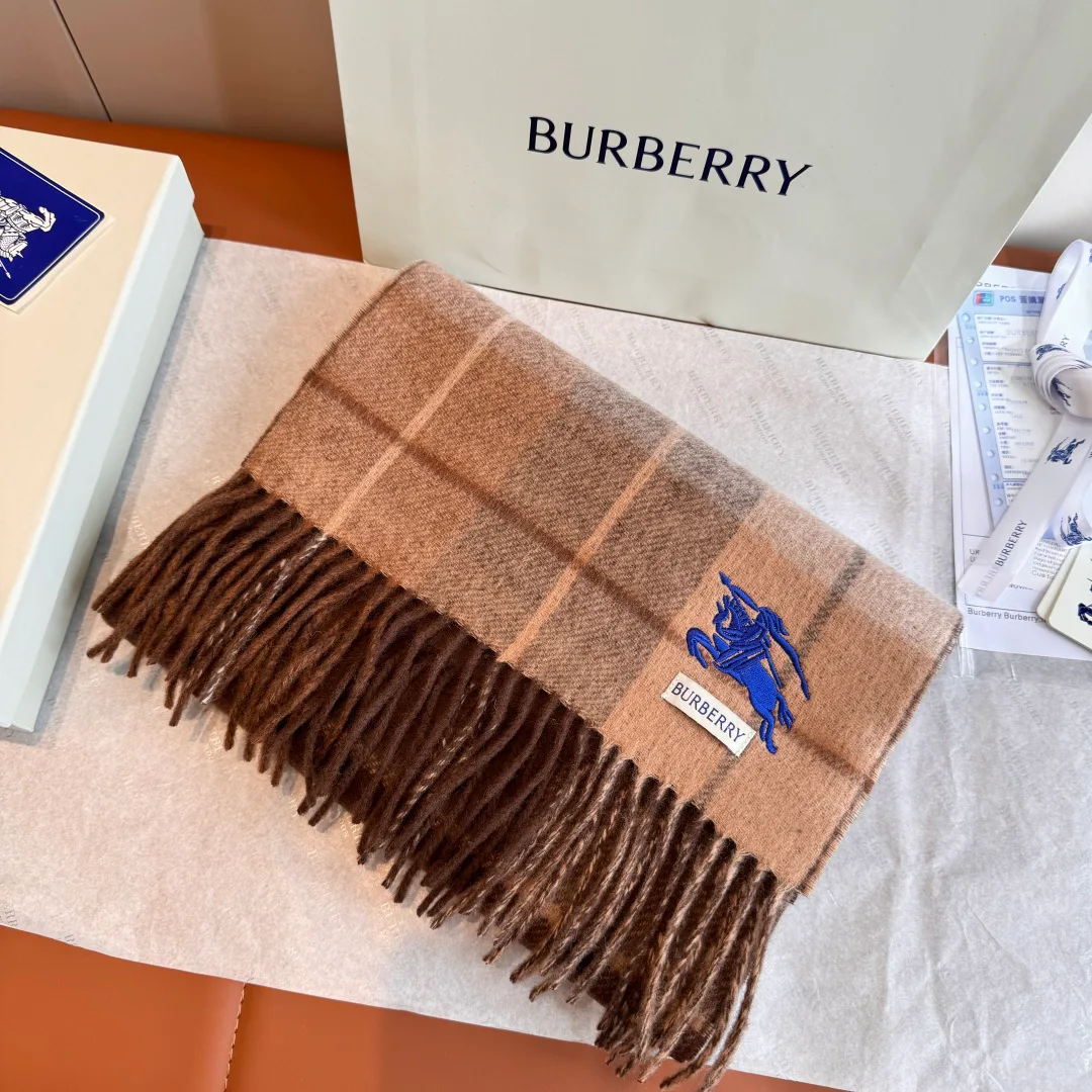 Шарфы Burberry 4549944