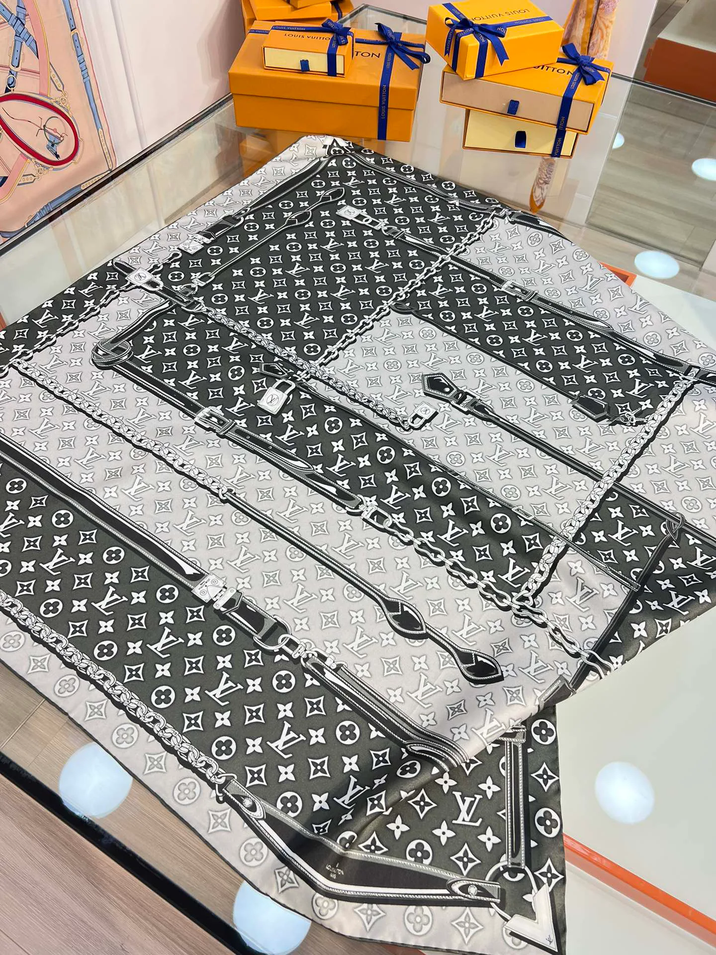 Шарфы Louis Vuitton 16227