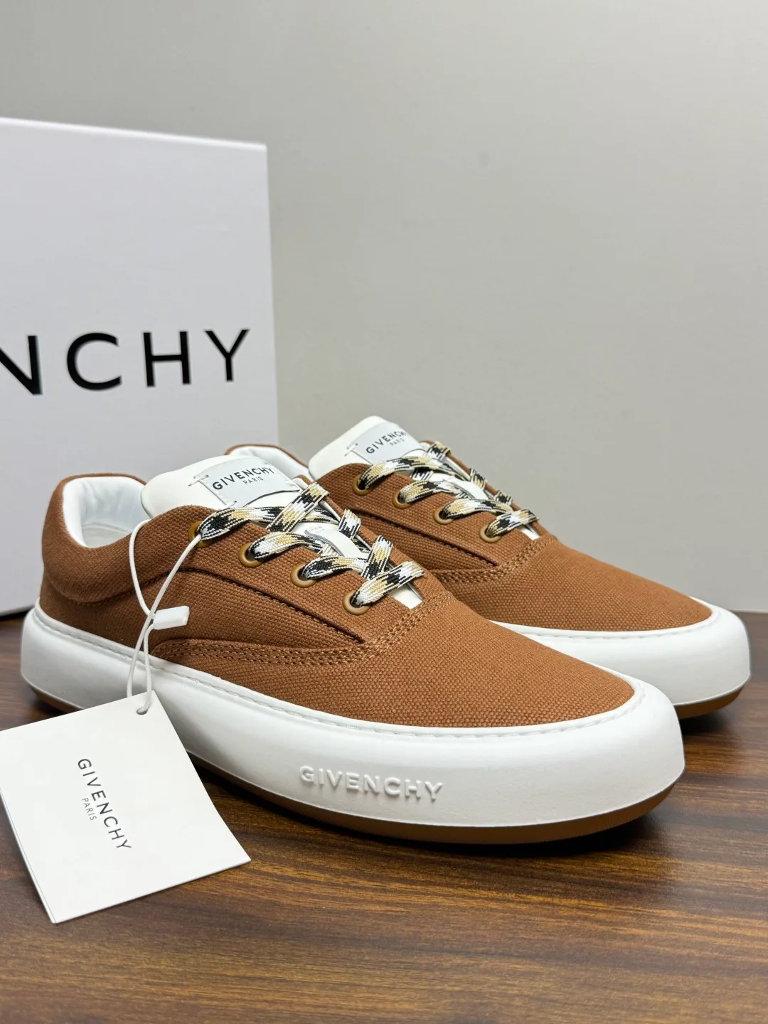 Кроссовки Мужские Givenchy 19292267