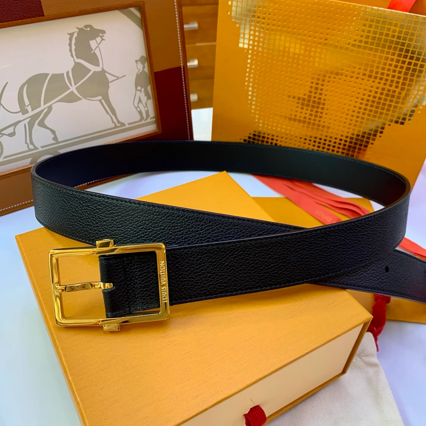 Ремни Louis Vuitton 17682171