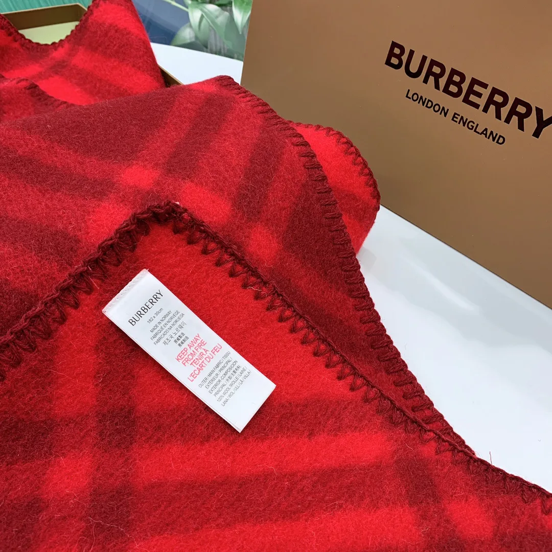 Шарфы Burberry 5021463