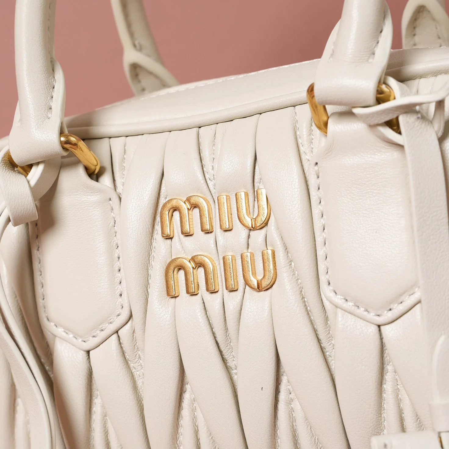 Классические Сумки Женские Miu Miu 11402746