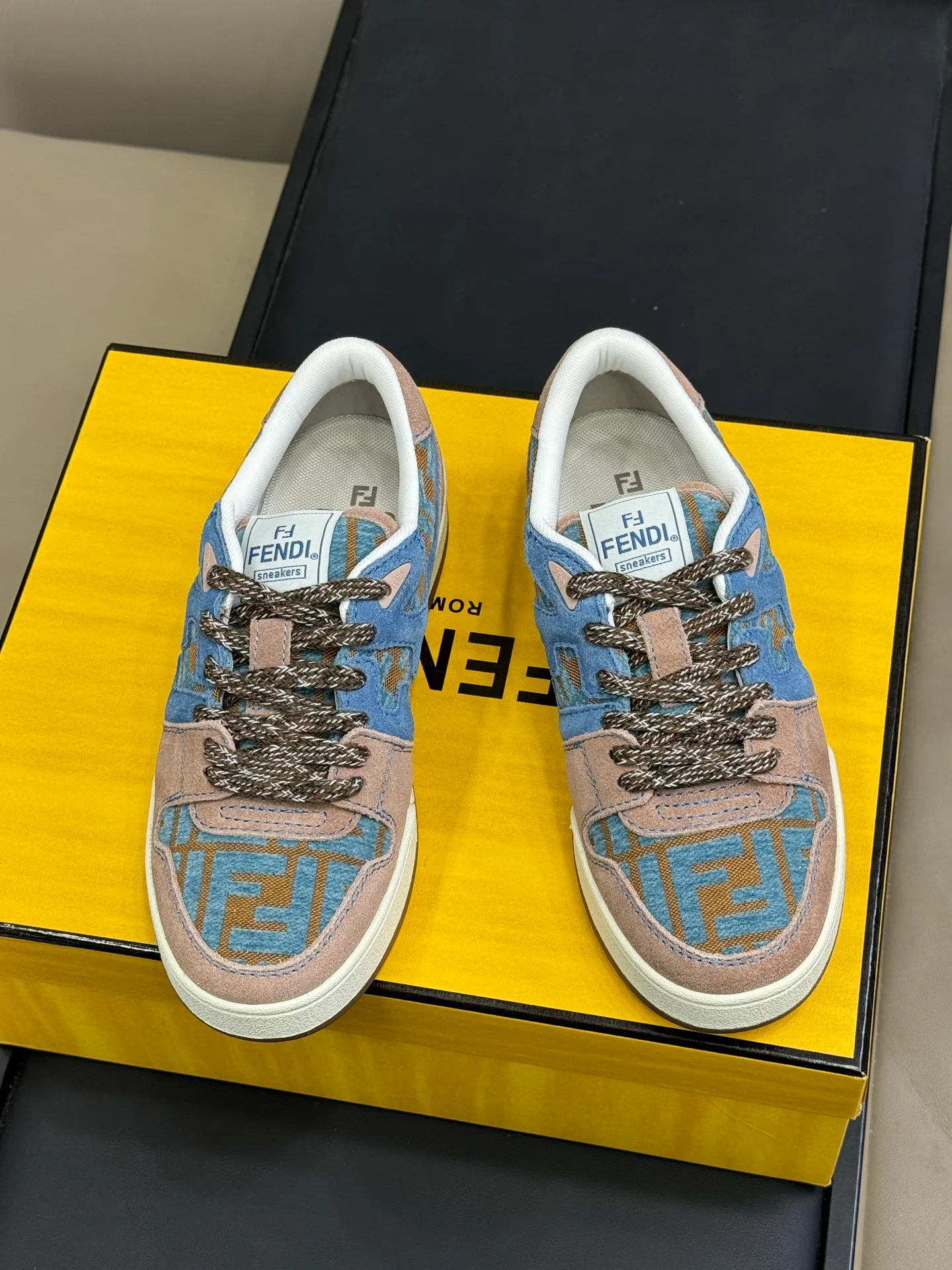 Кроссовки Мужские Fendi 12953174