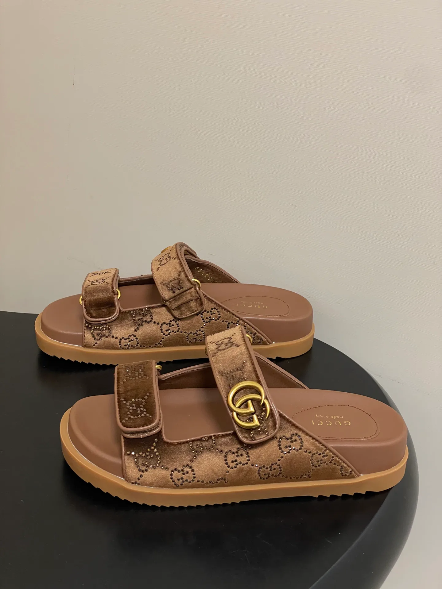 Сандалии Женские Gucci 11777354