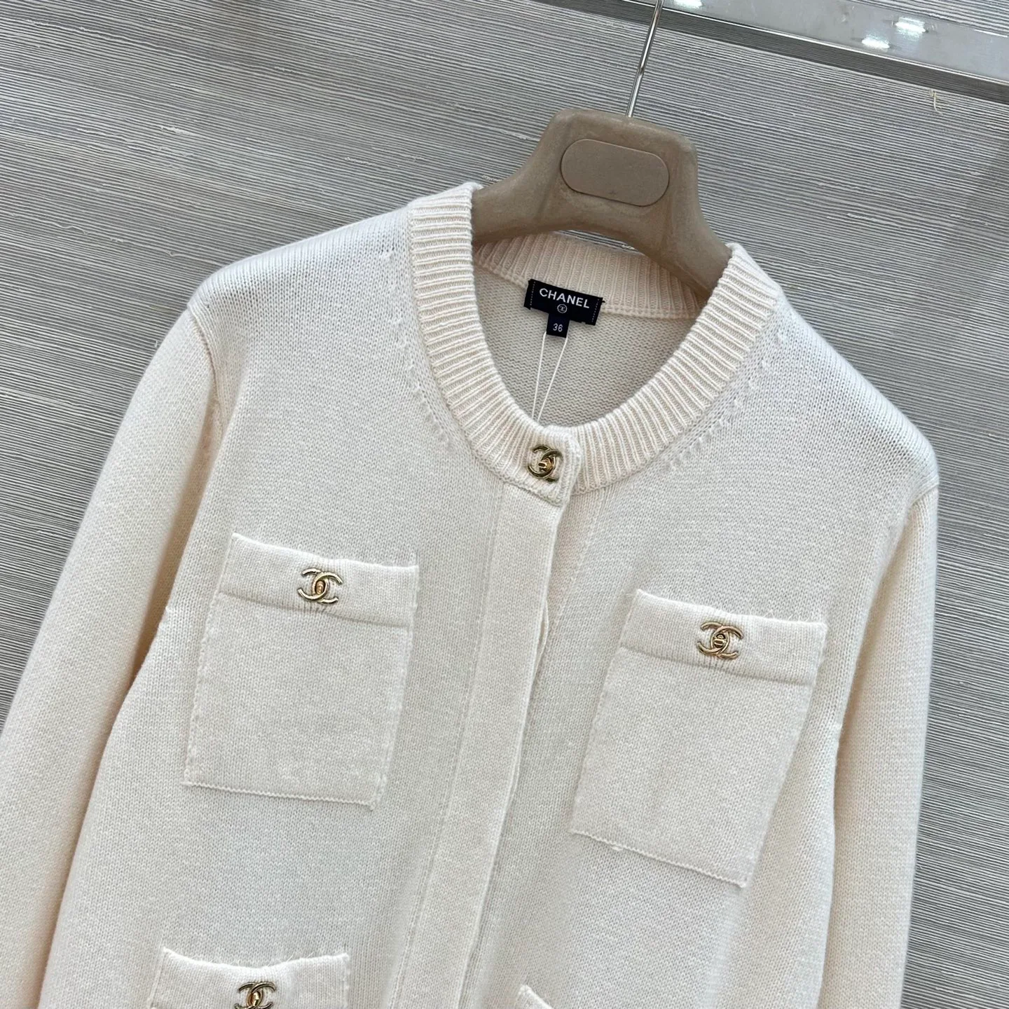 Джемперы И Свитеры Женские Chanel 18015473