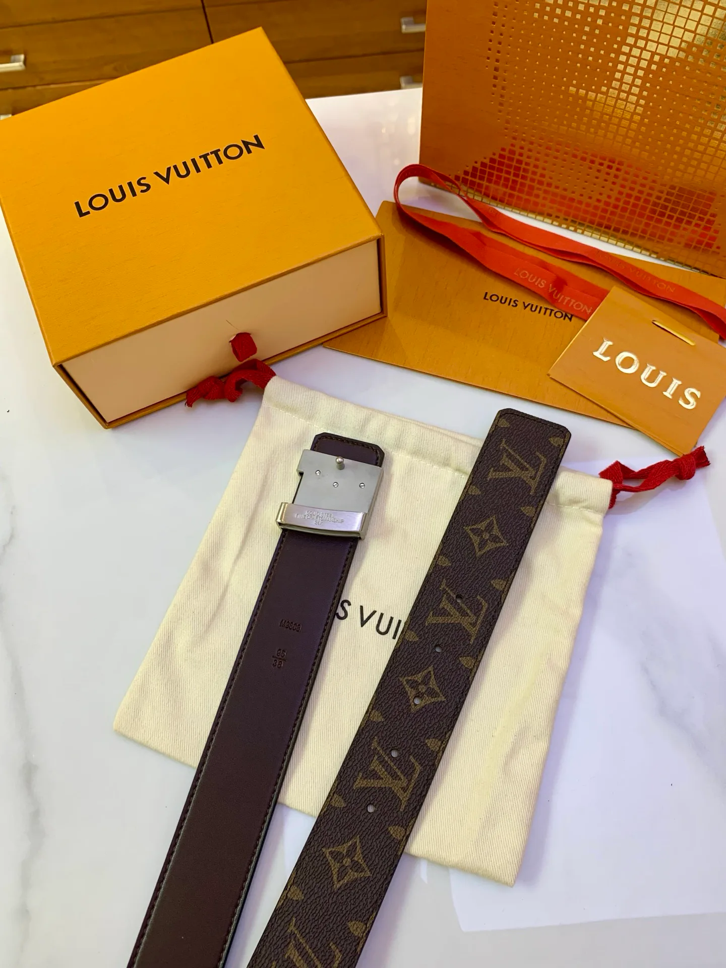 Ремни Louis Vuitton 17682156