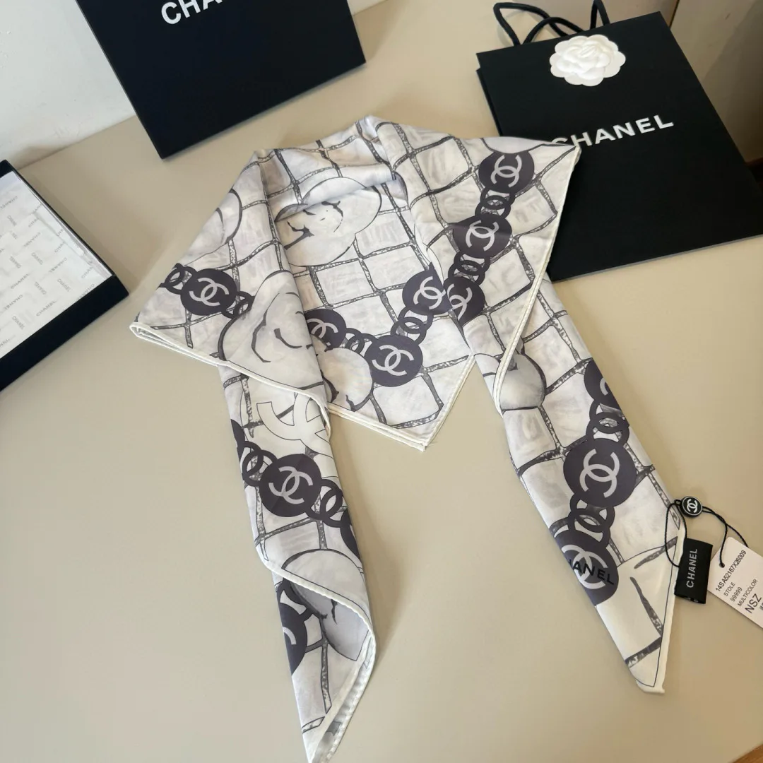 Платки Chanel 11362354