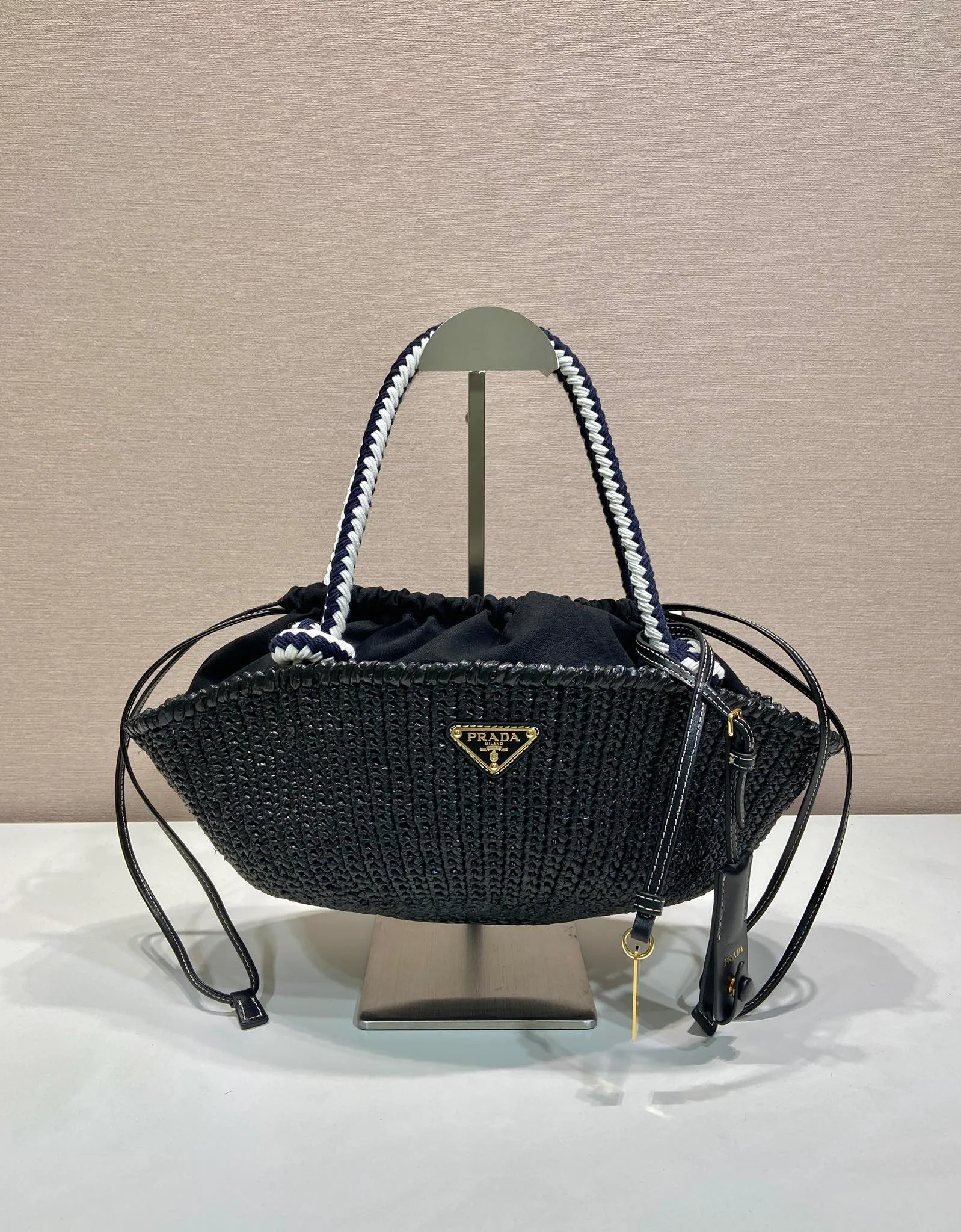 Классические Сумки Женские Prada 11565753