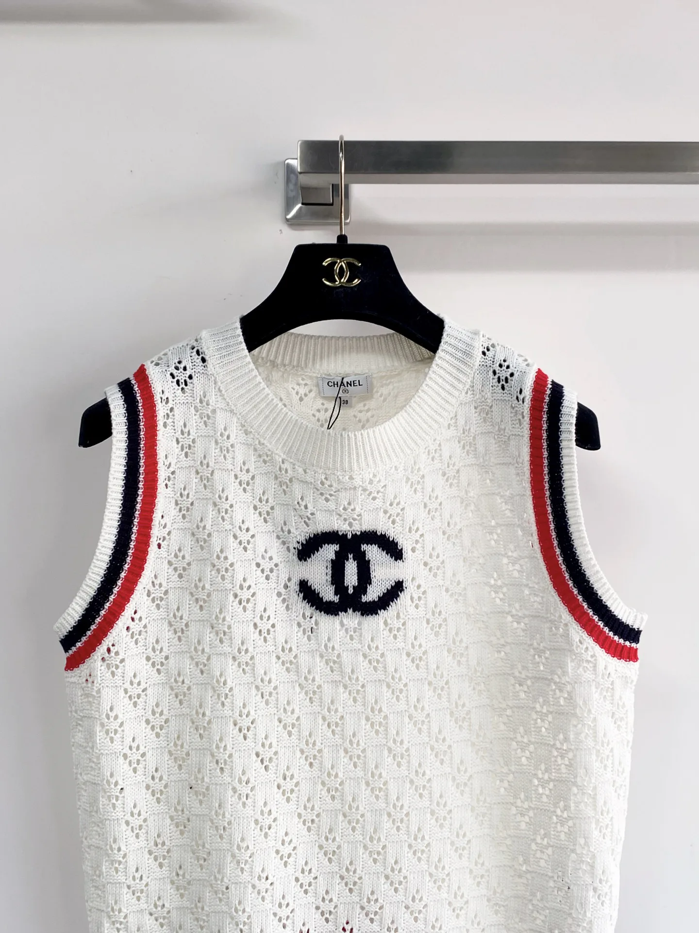 Жилеты Женские Chanel 11397877