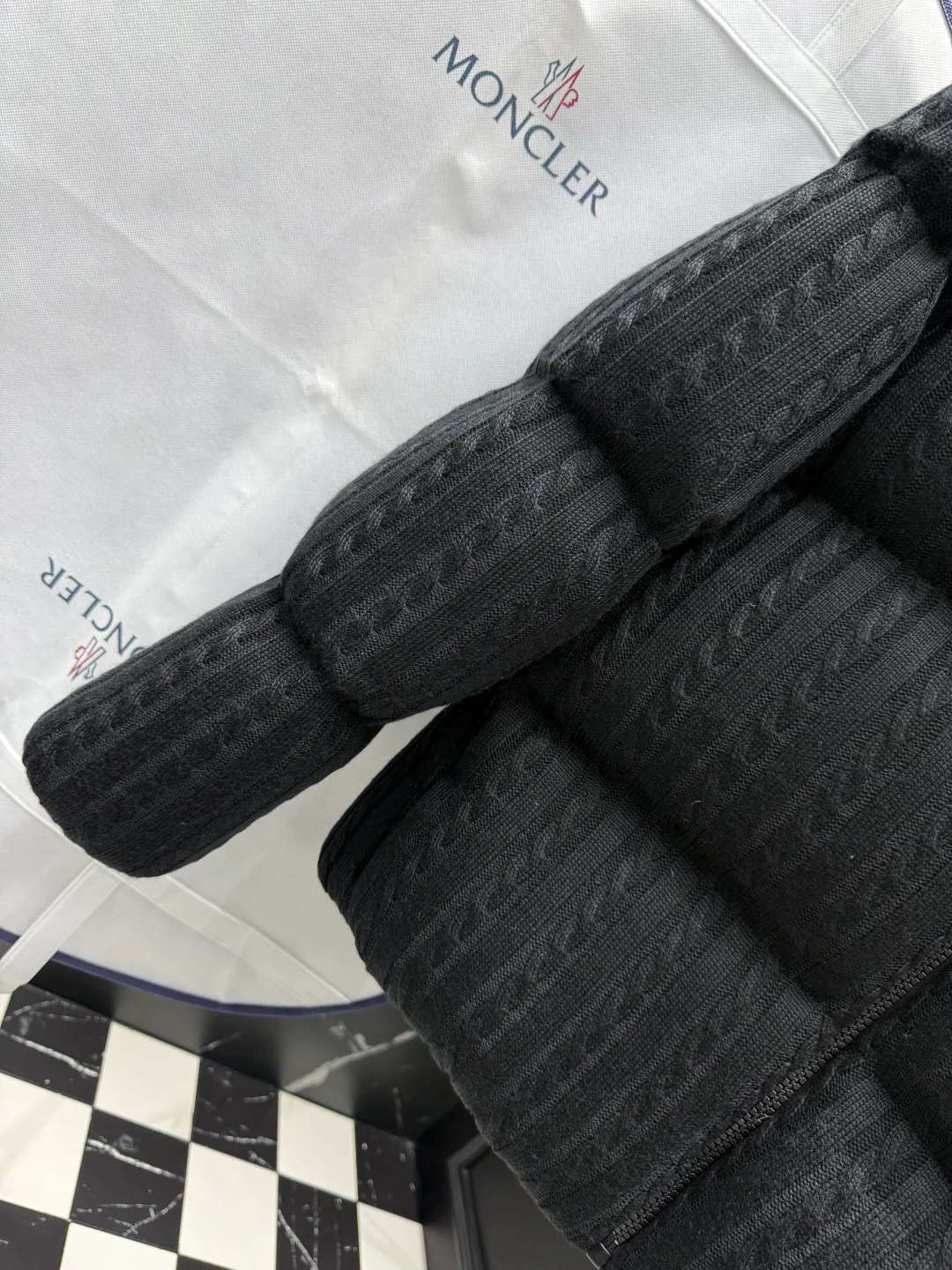 Куртки И Пуховики Мужские Moncler 1211858