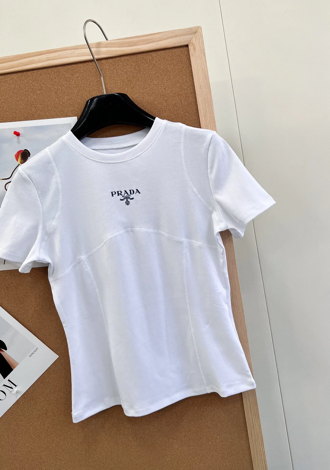 Футболки Женские Prada 11409504