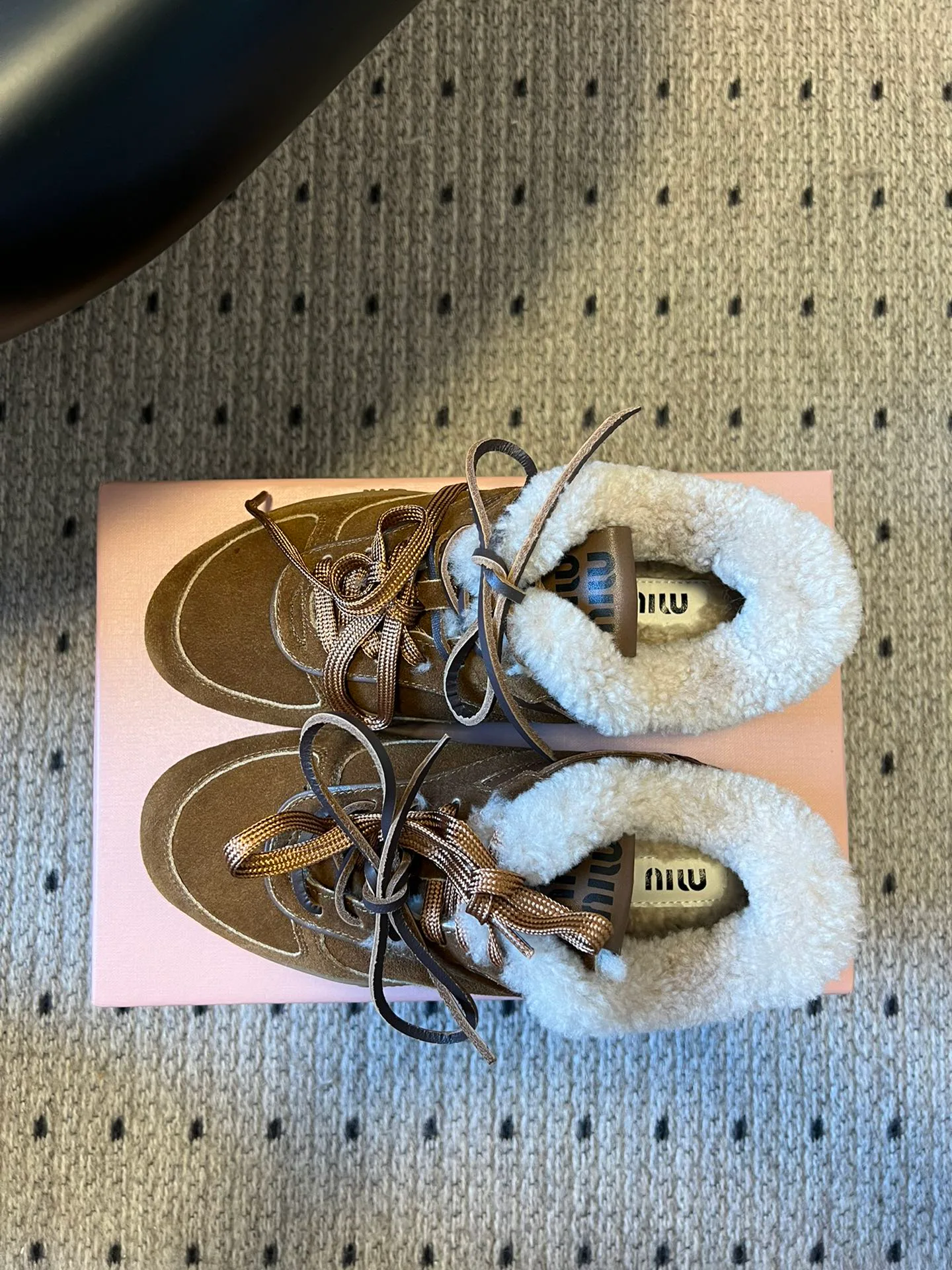 Кроссовки Женские Miu Miu 19399332