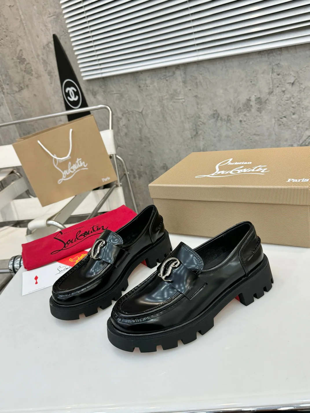 Туфли Женские Christian Louboutin 11468791