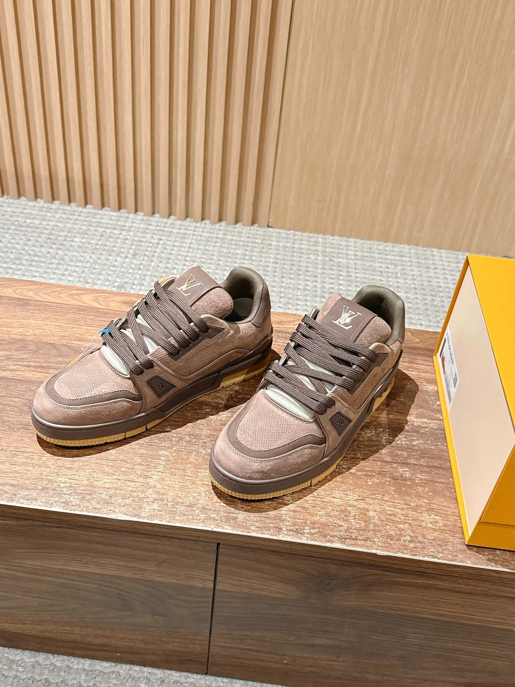 Кроссовки Женские Louis Vuitton 245691