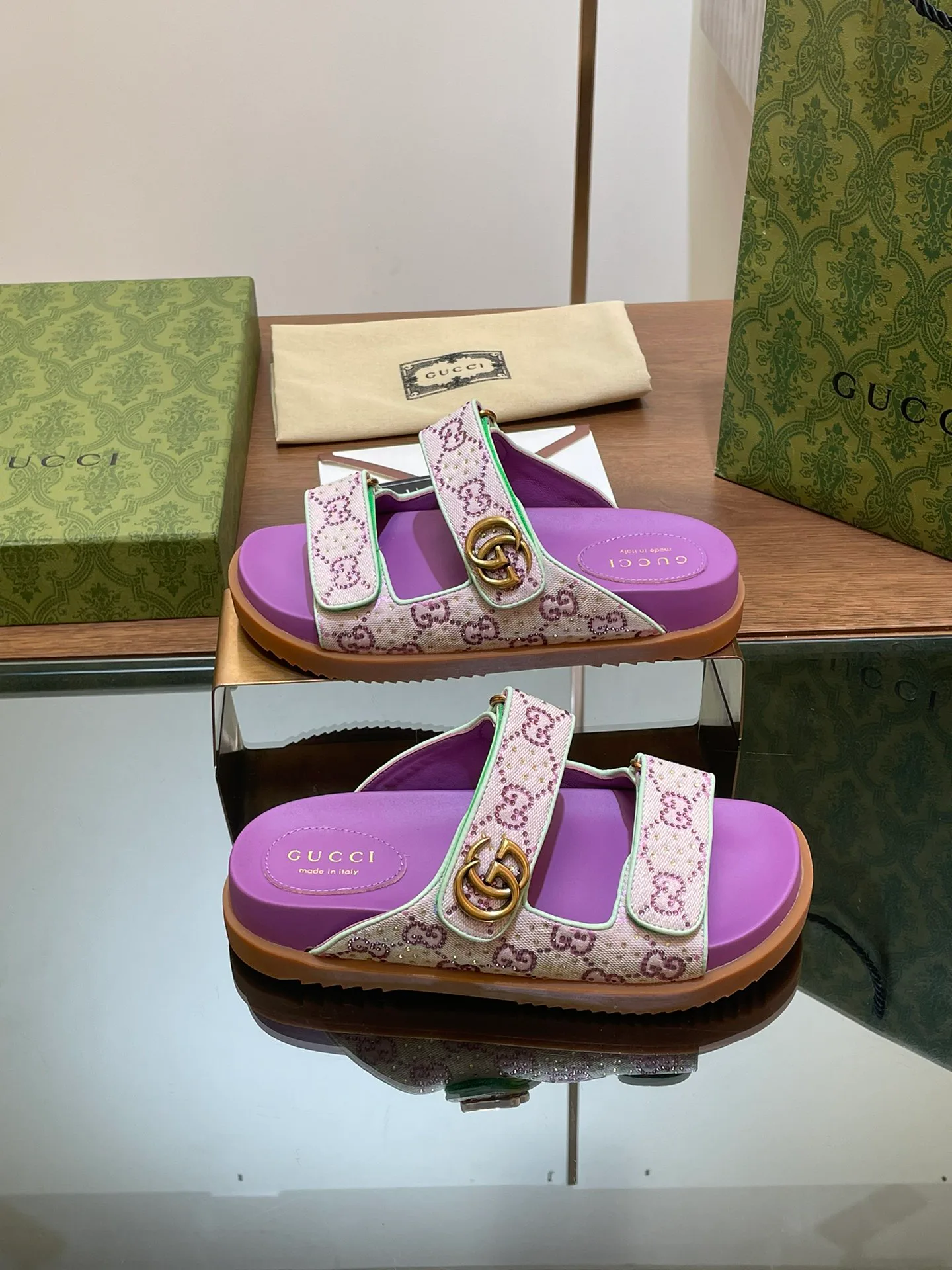 Шлепанцы Женские Gucci 21089