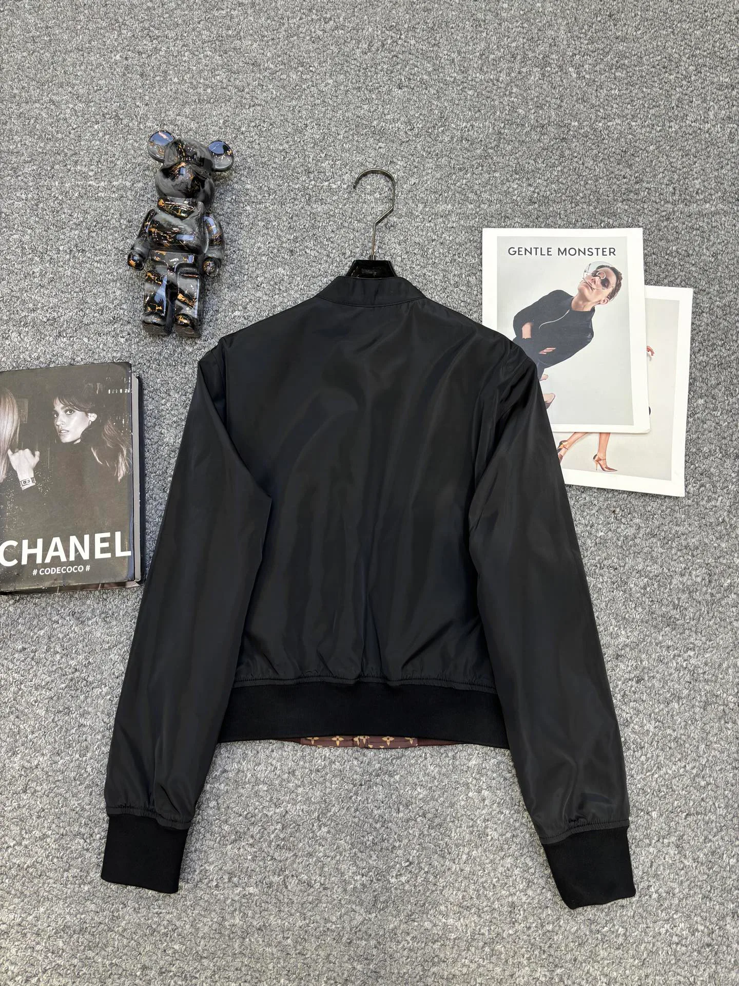 Куртки И Пуховики Женские Louis Vuitton 17953674