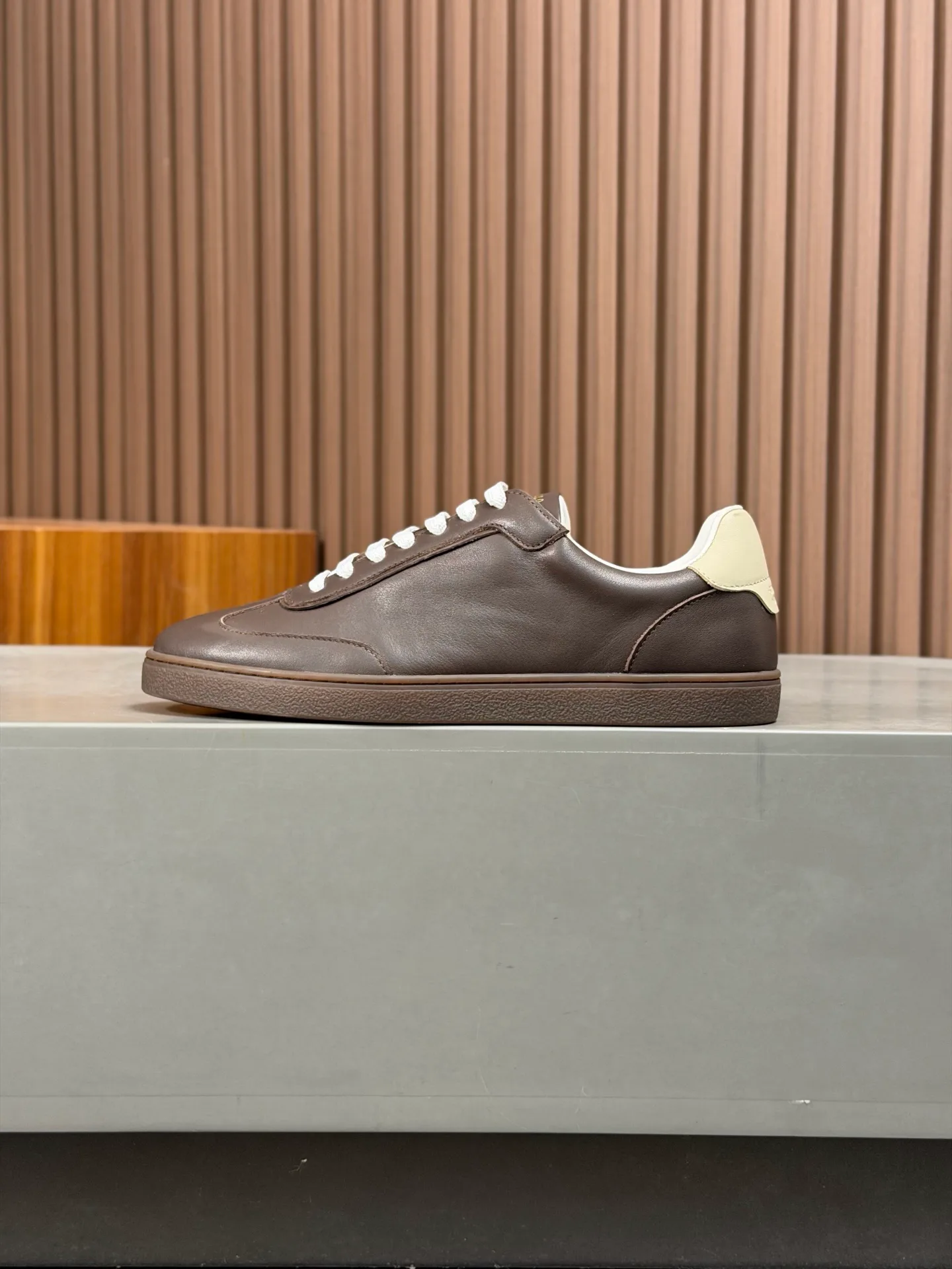 Кроссовки Мужские Brunello Cucinelli 18337485