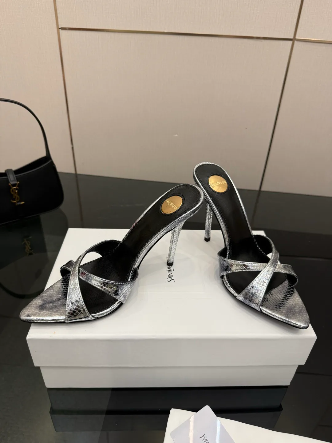 Босоножки Женские Saint Laurent 11424903