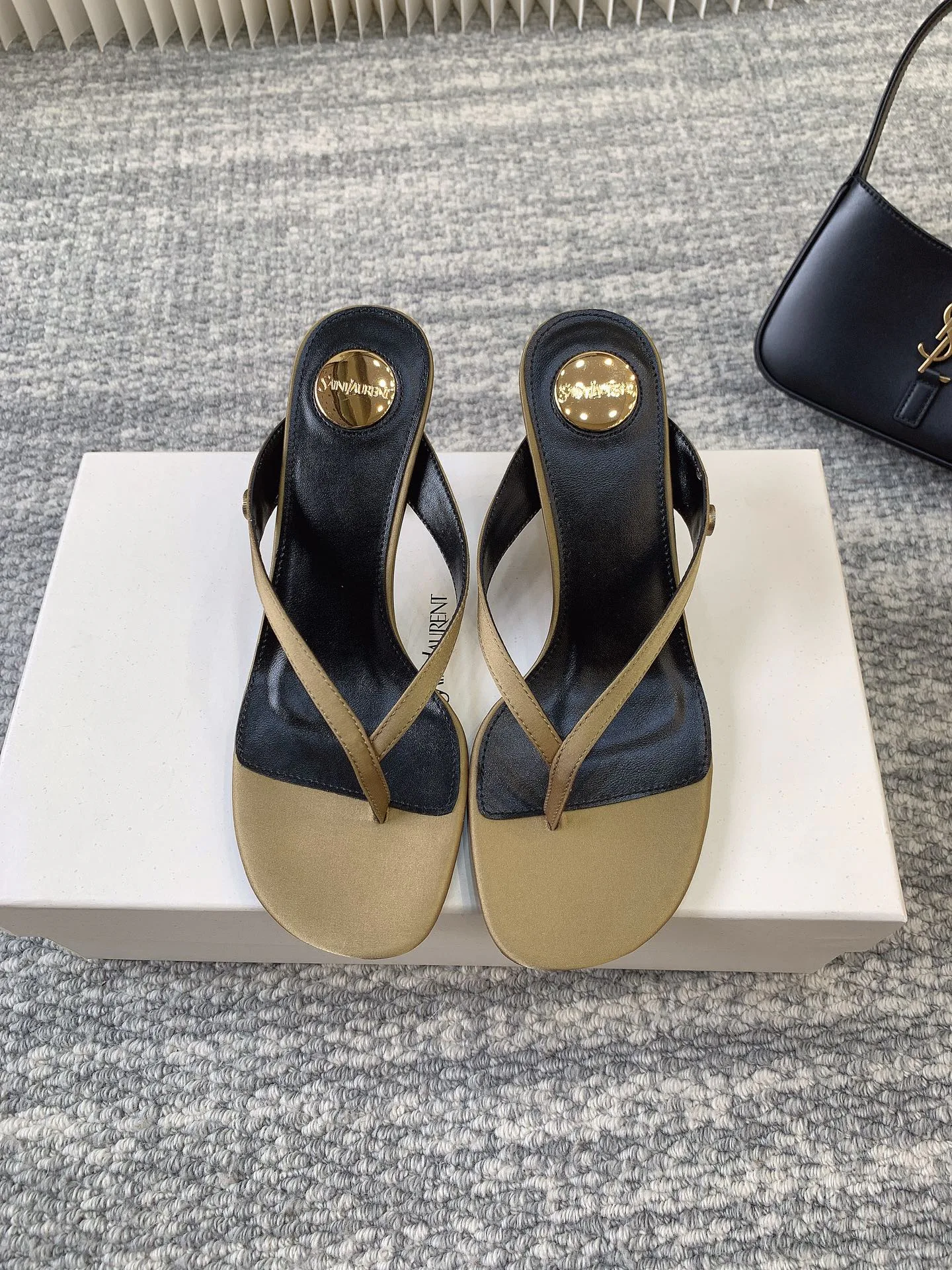 Босоножки Женские Saint Laurent 13229114