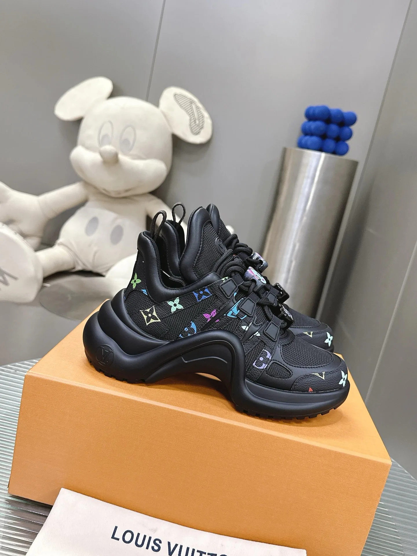 Кроссовки Женские Louis Vuitton 131101