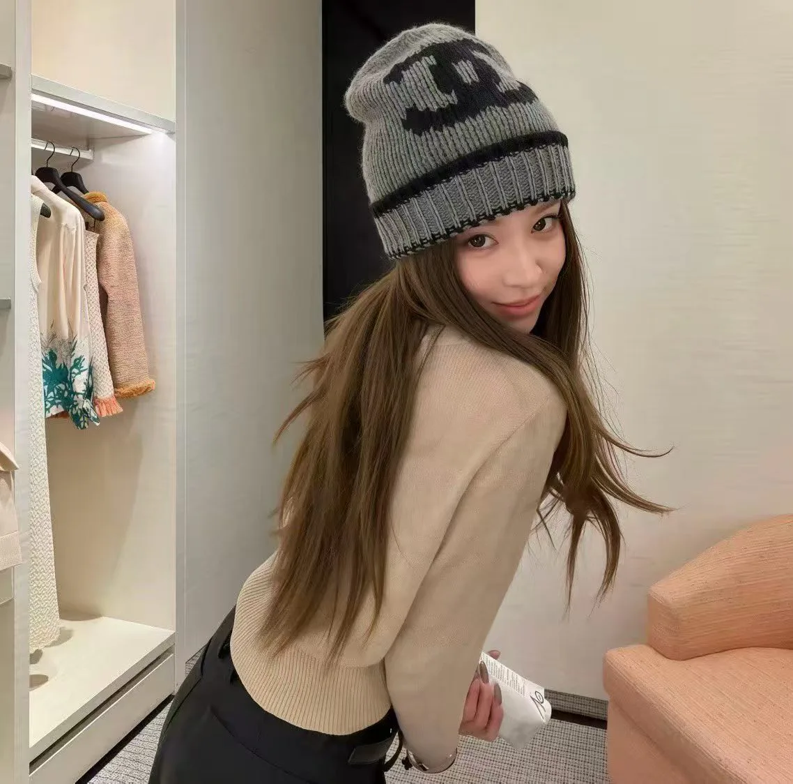 Головные Уборы Chanel 18297817