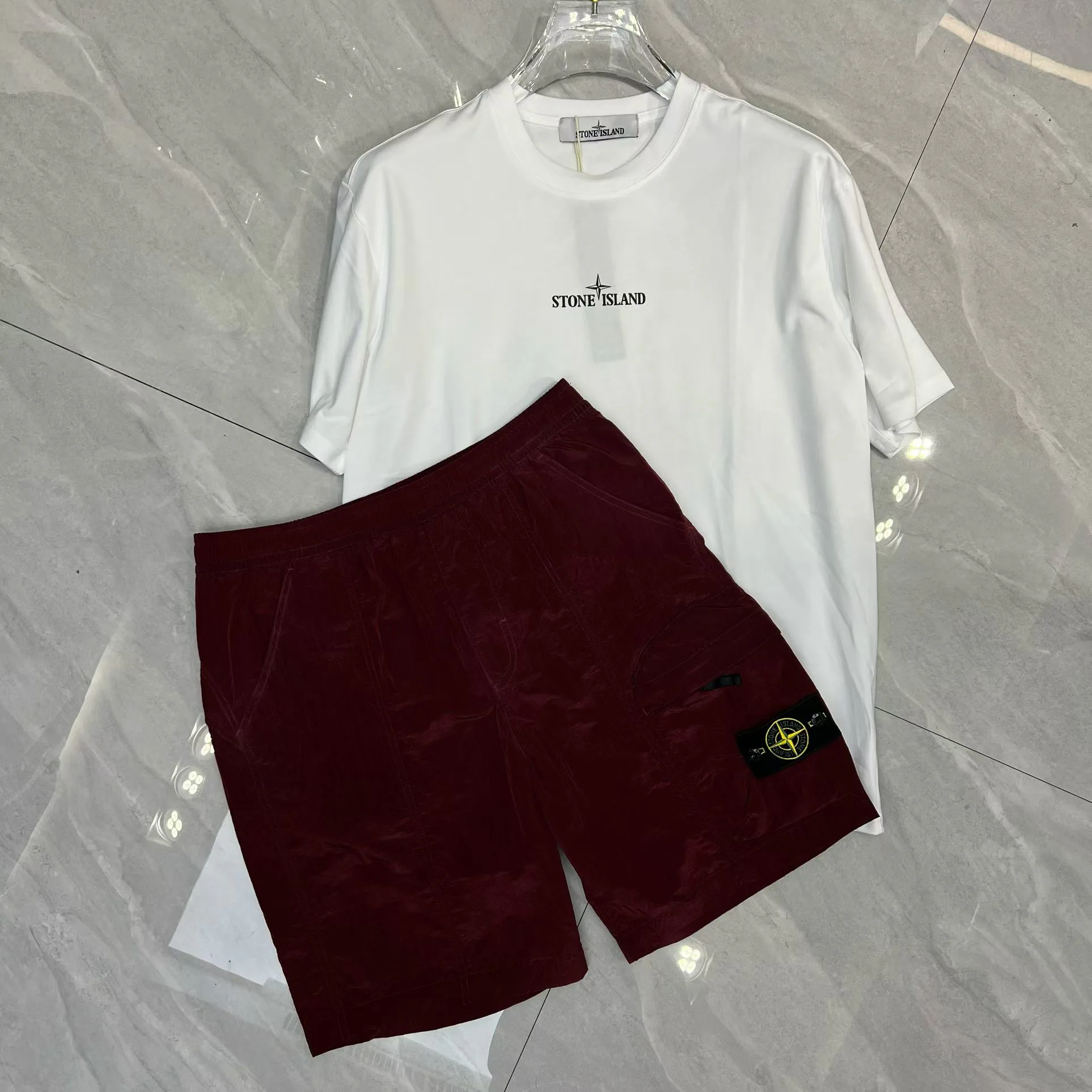 Шорты Женские Stone Island 13191029