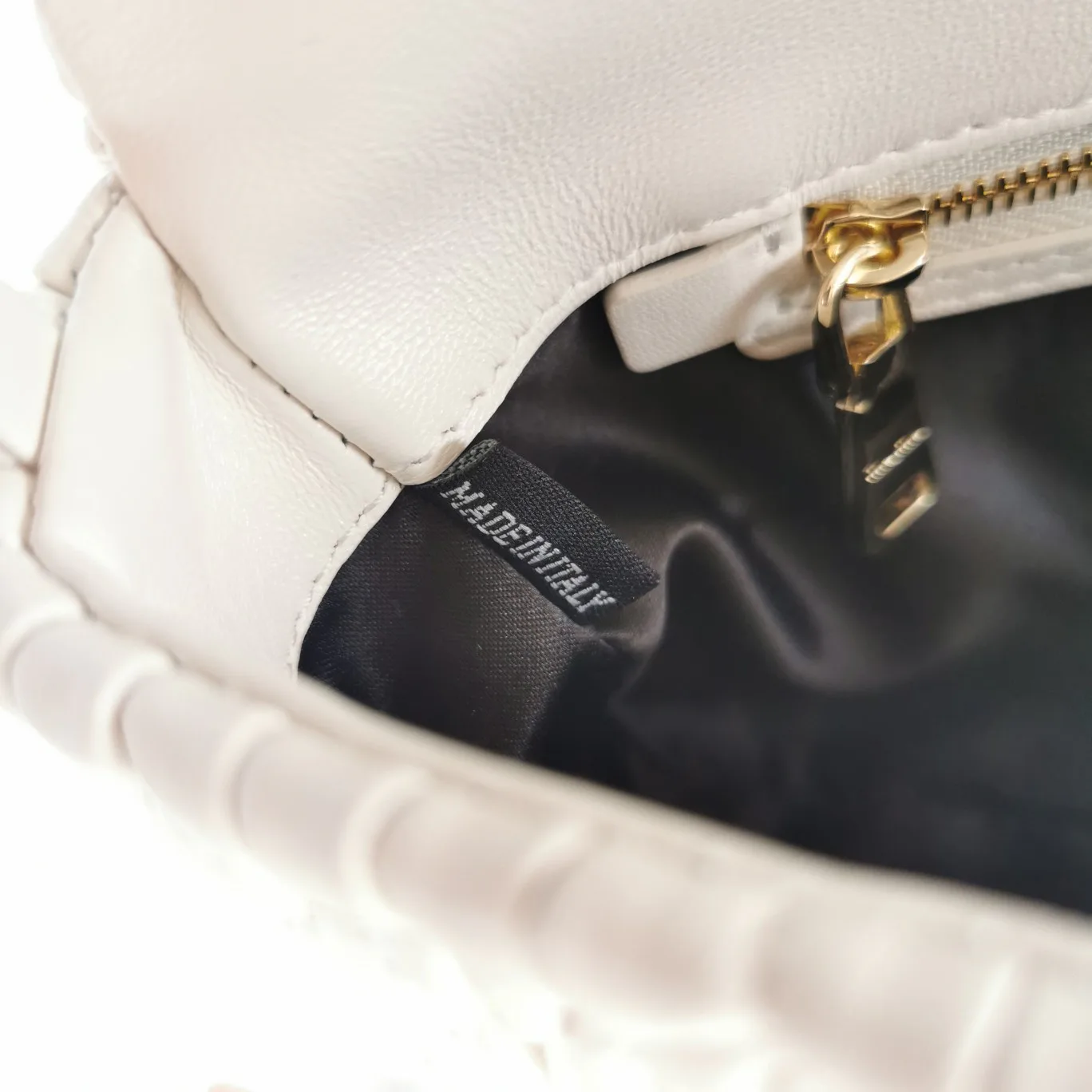 Сумки На Ремне Женские Miu Miu 702814