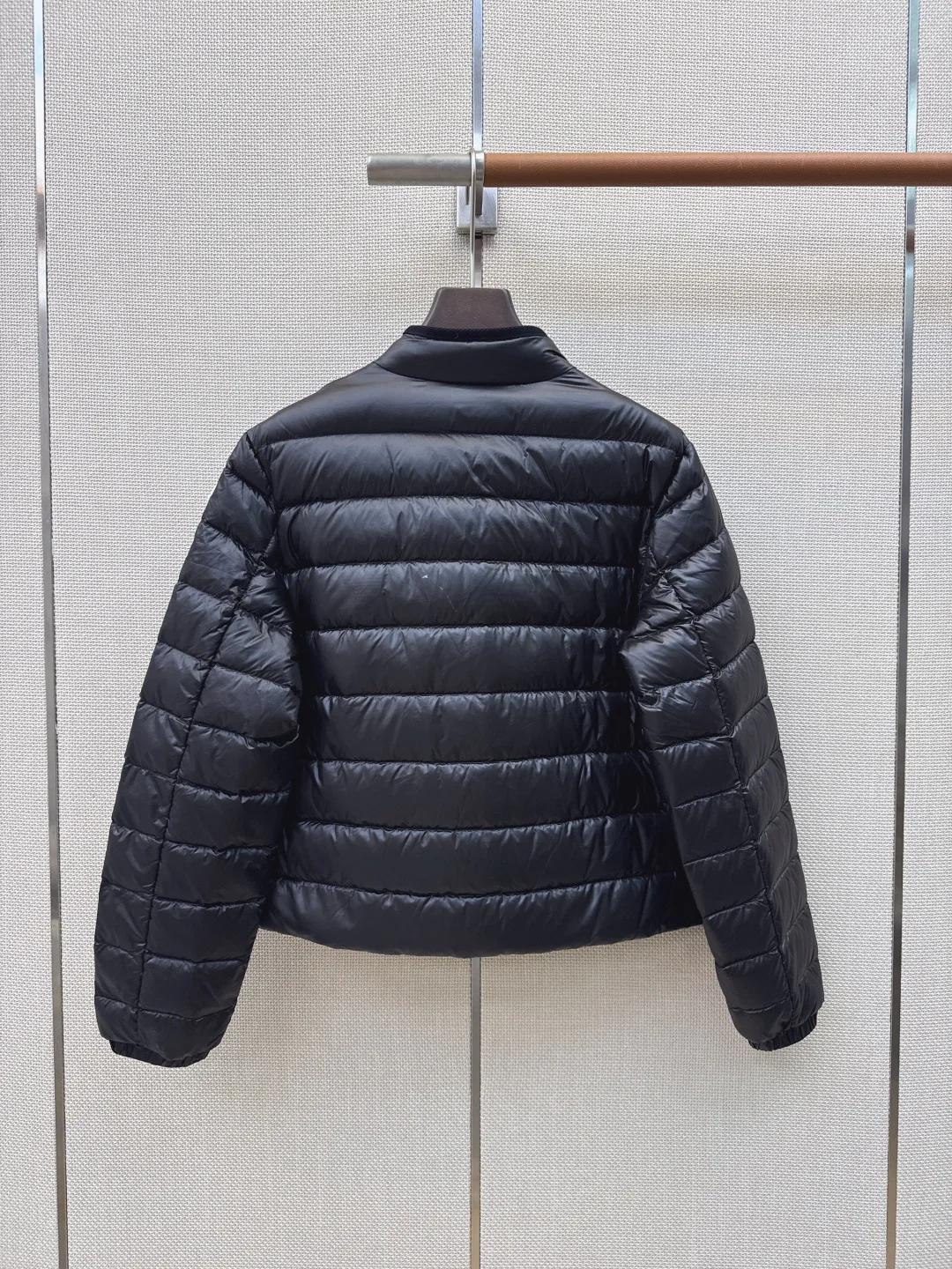 Куртки И Пуховики Женские Moncler 19733722