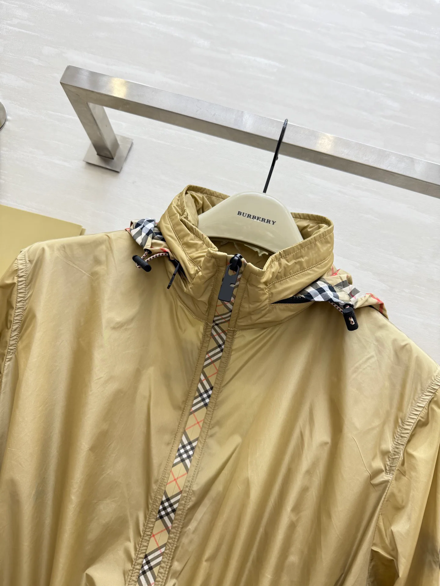 Пальто Женские Burberry 10117672