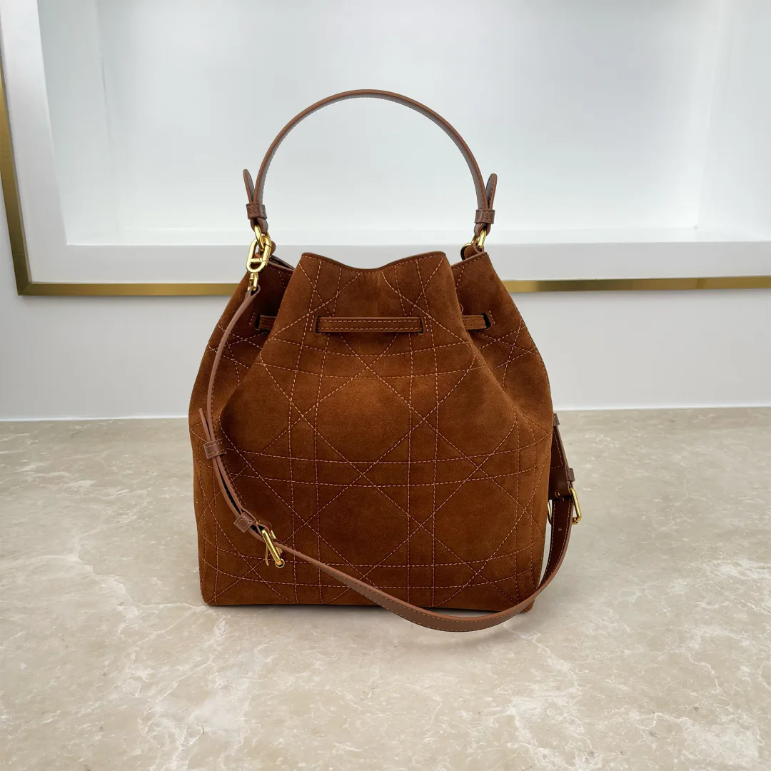 Классические Сумки Женские Christian Dior 18116320