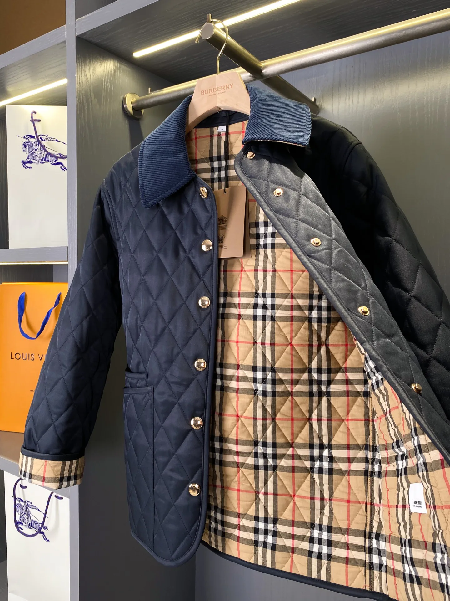 Куртки И Пуховики Женские Burberry 11672204
