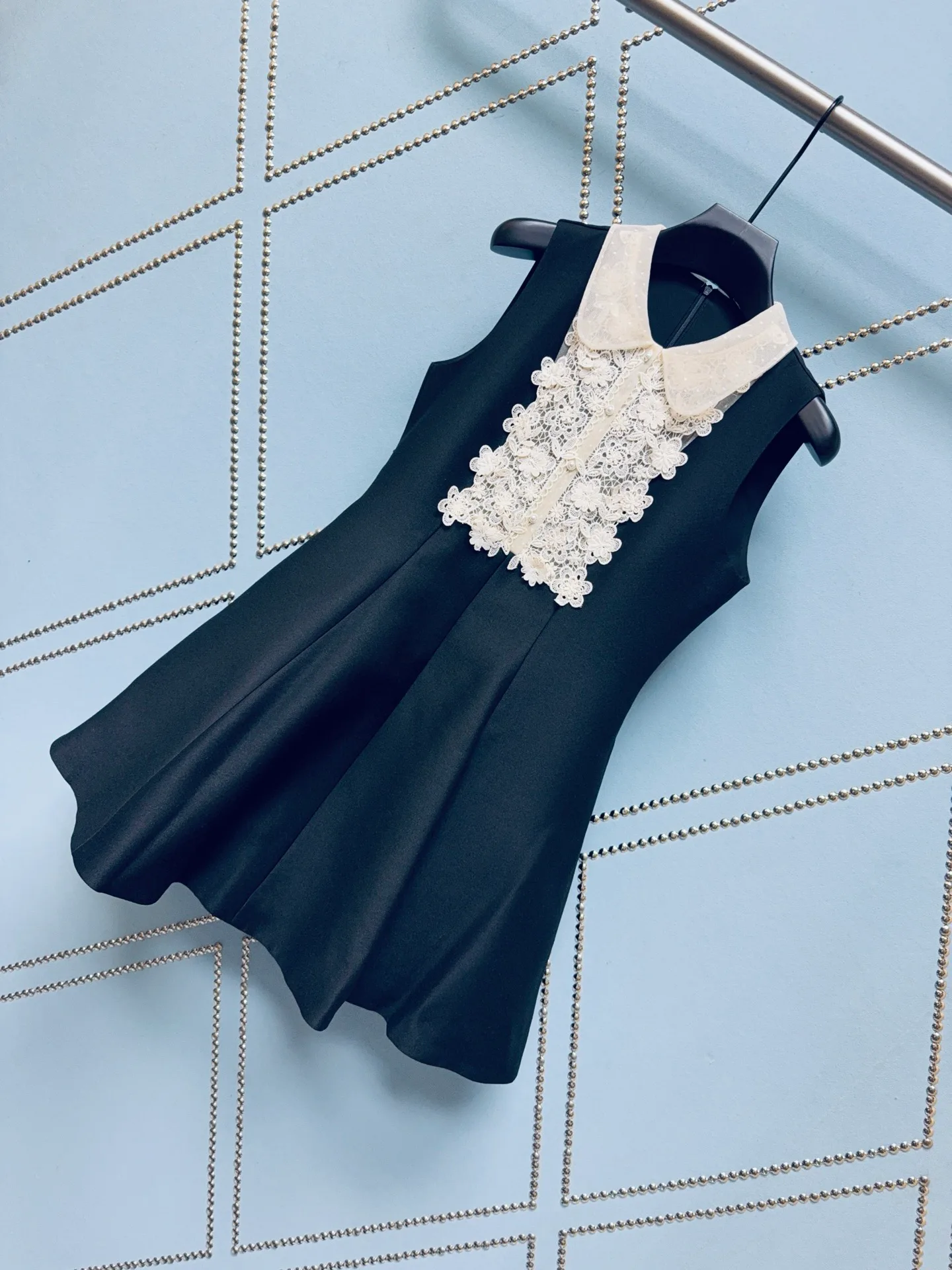 Платья Женские Chanel 5930556