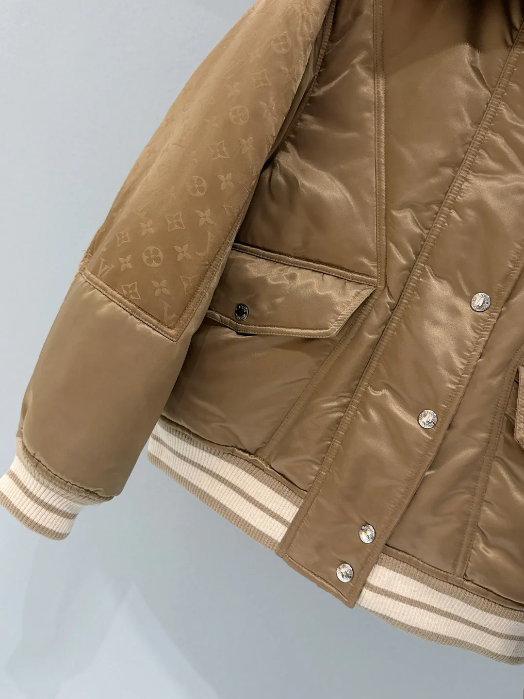 Куртки Женские Louis Vuitton 447631