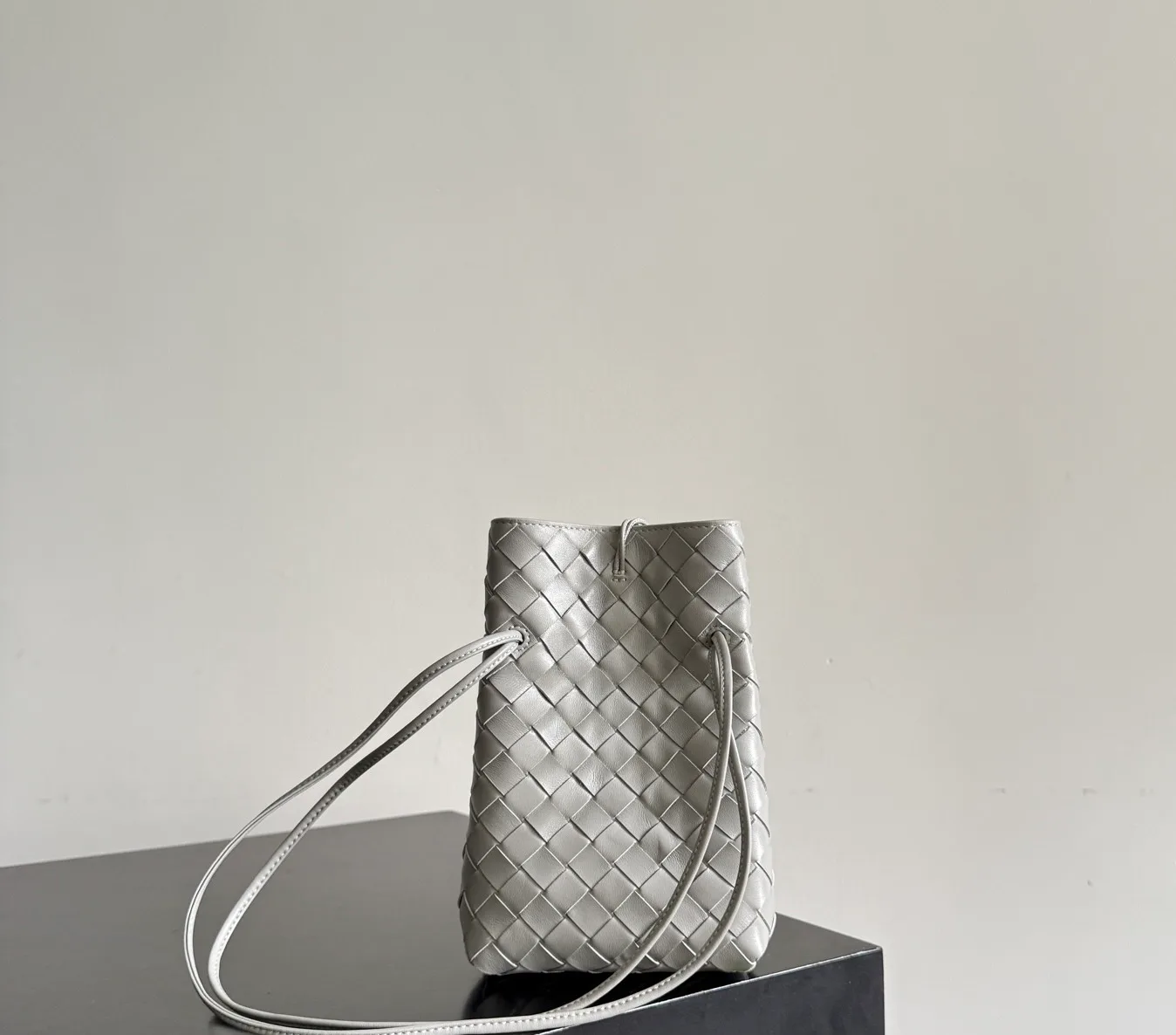 Сумки На Ремне Женские Bottega Veneta 11978387