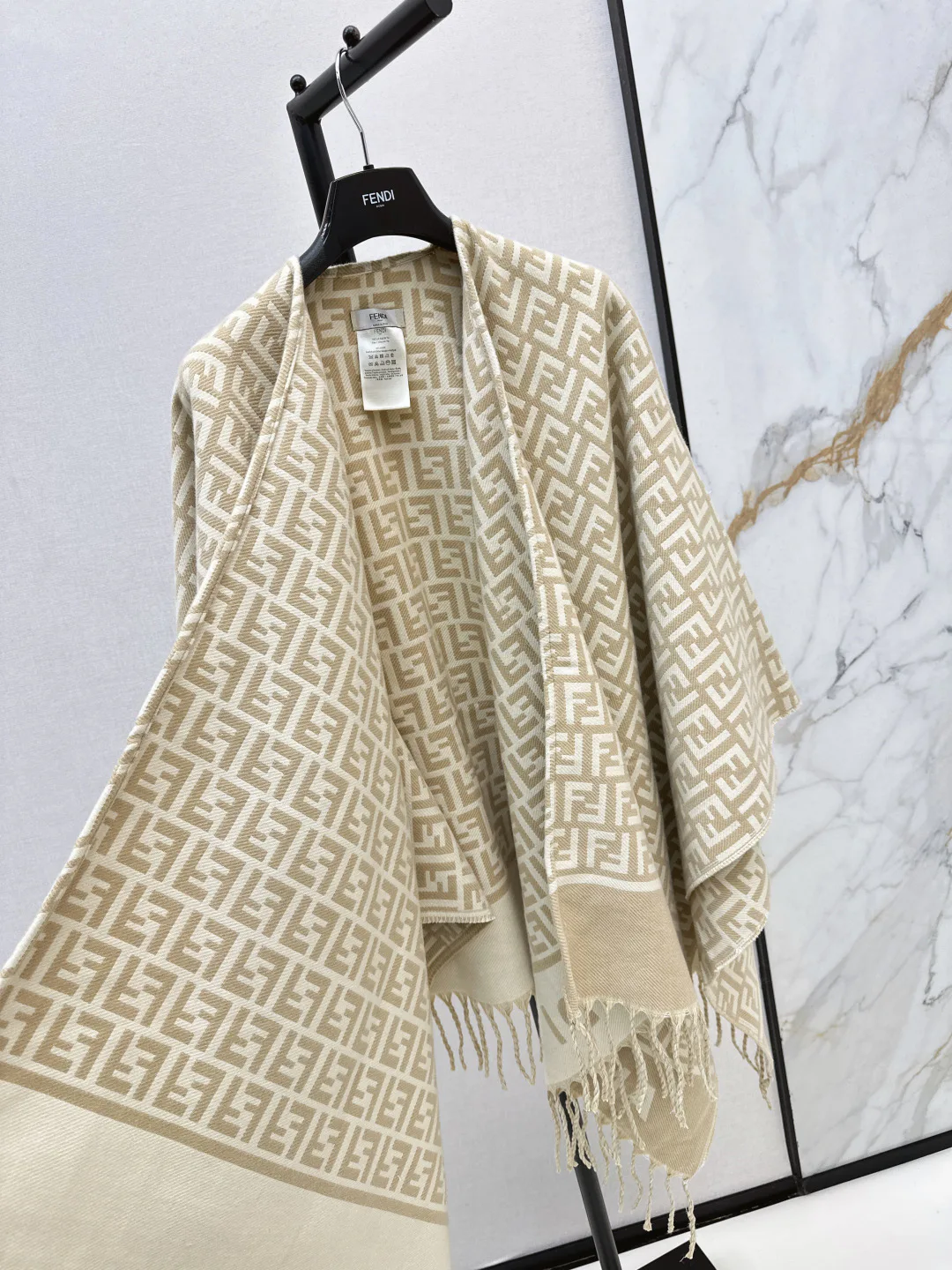 Шарфы Fendi 1139695