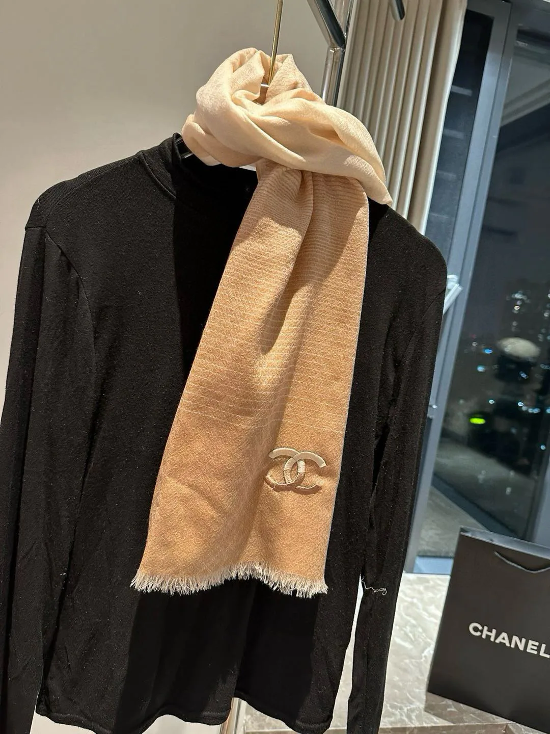 Шарфы Chanel 5425