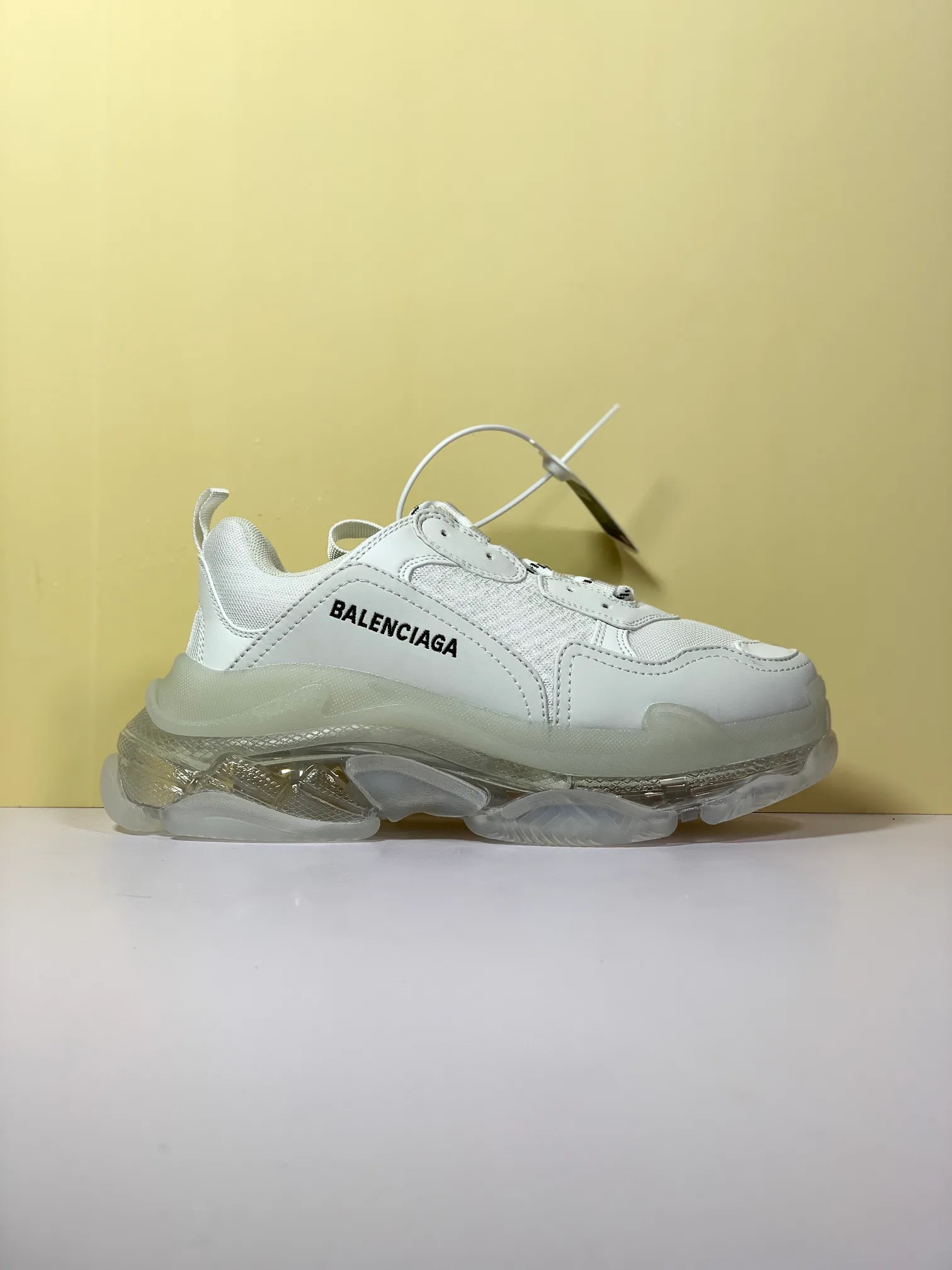 Кроссовки Женские Balenciaga 9666