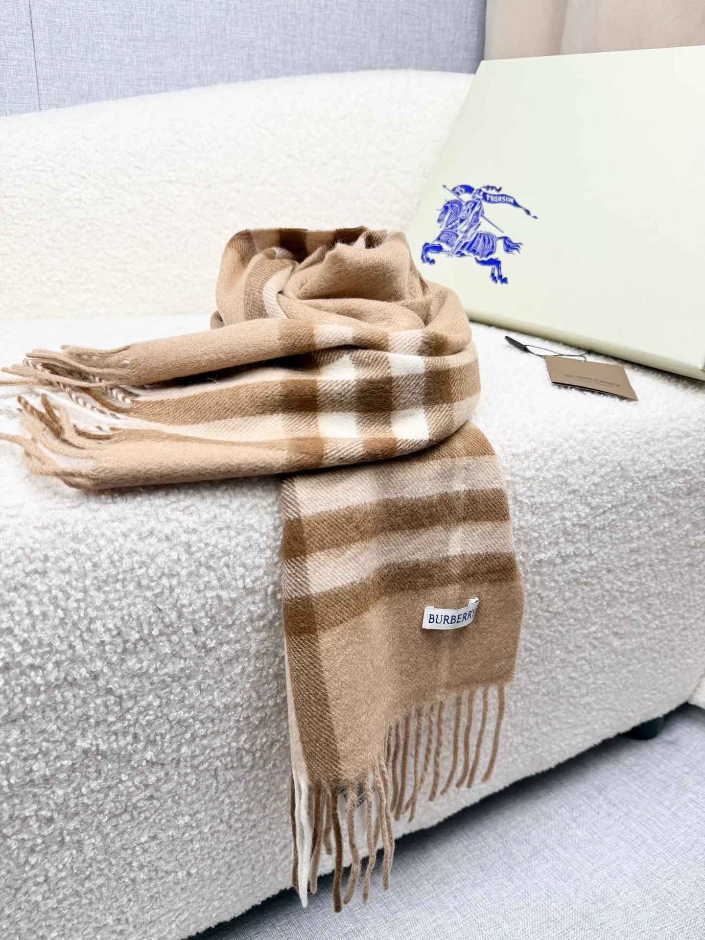 Шарфы Burberry 4516071