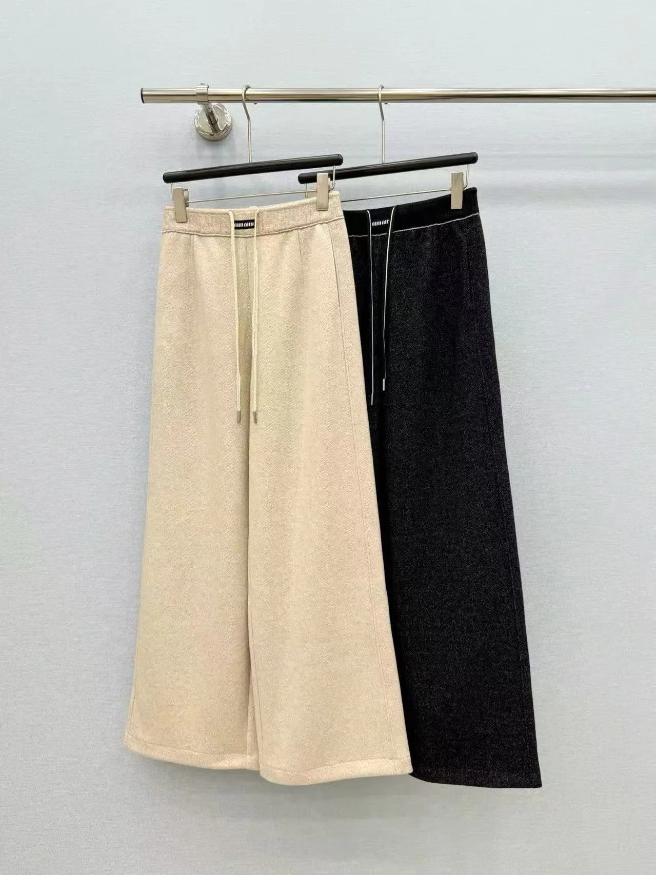 Брюки Женские Miu Miu 18675166