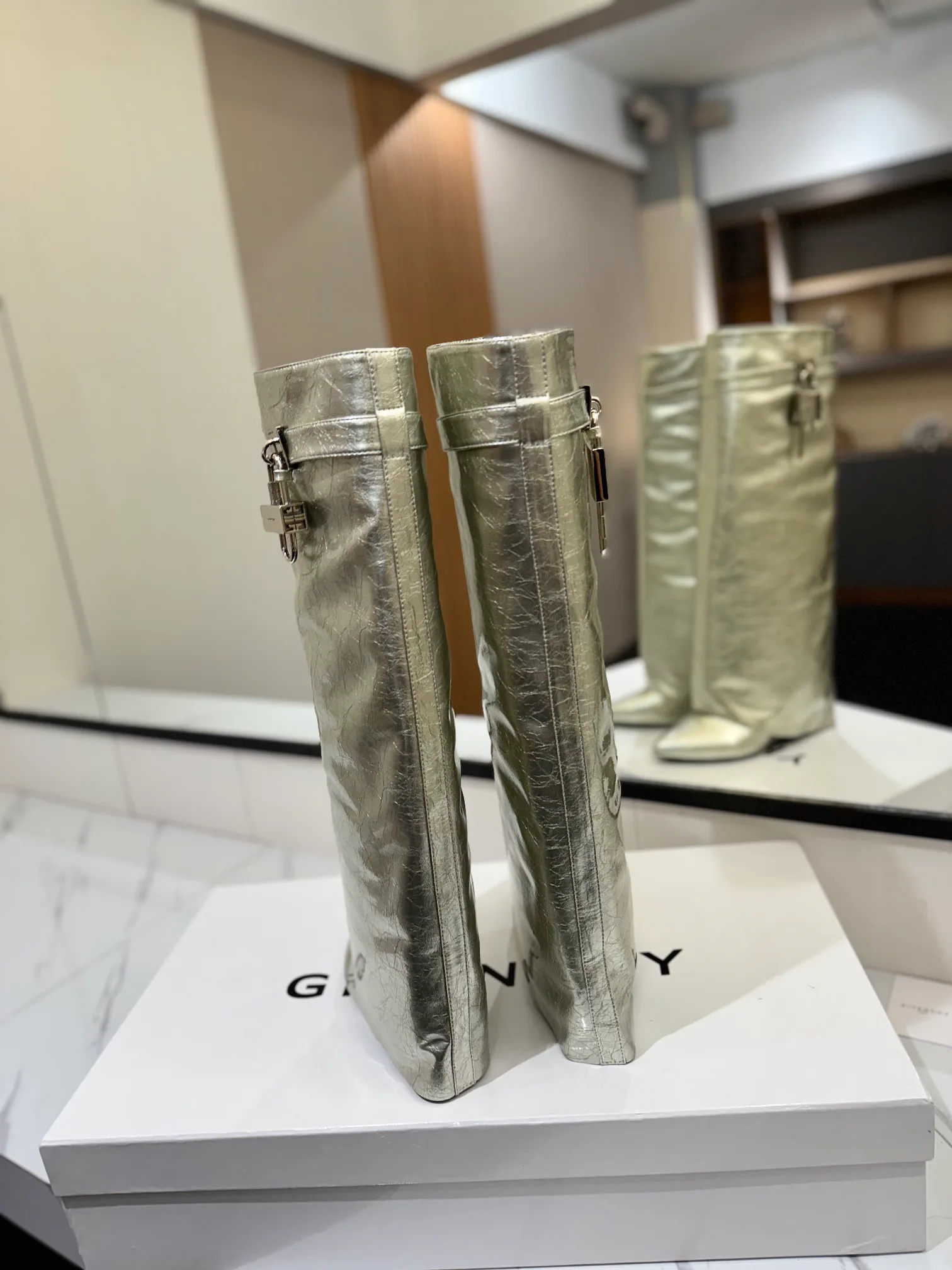 Сапоги Женские Givenchy 394556