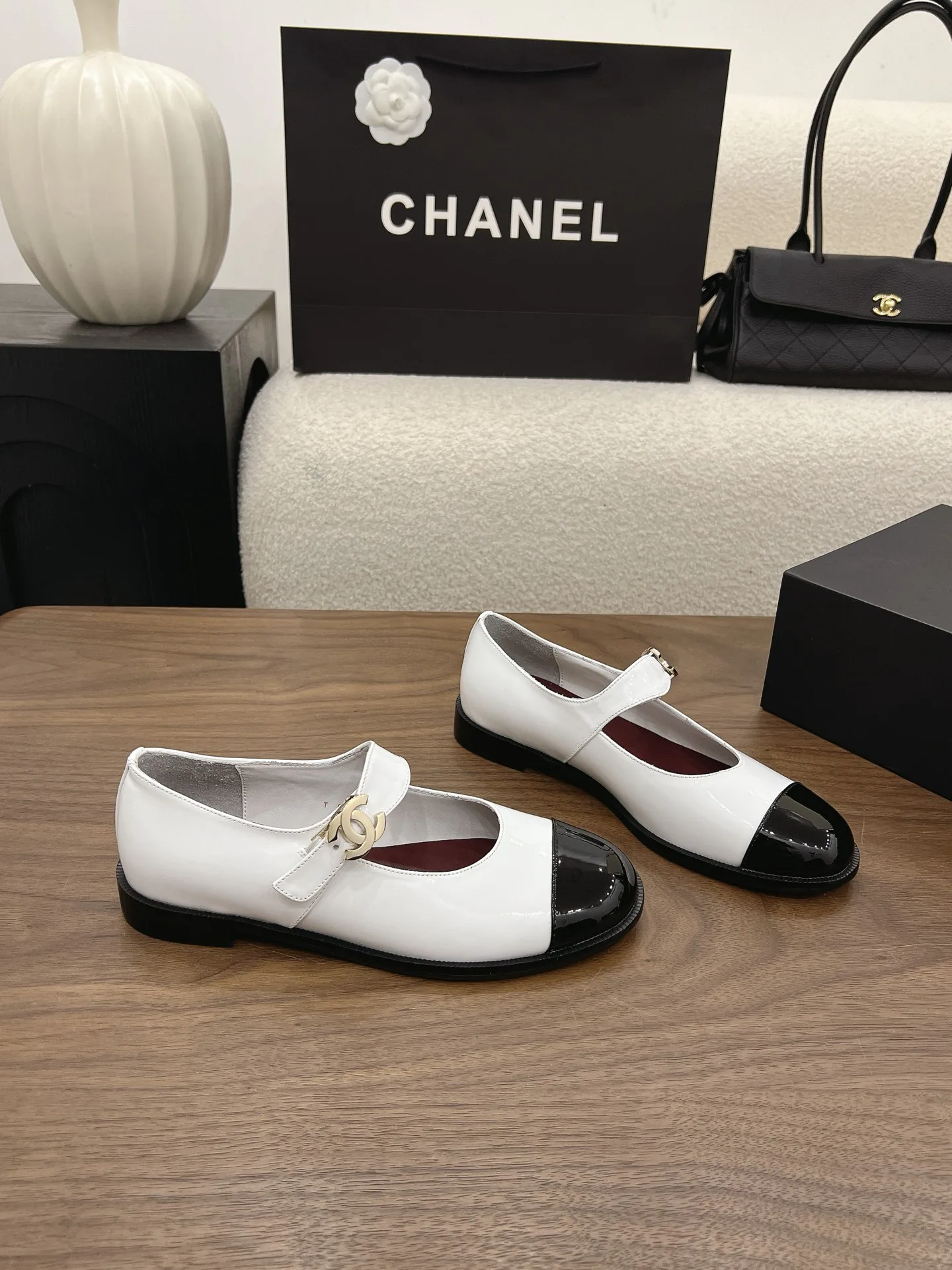 Туфли Женские Chanel 17342637