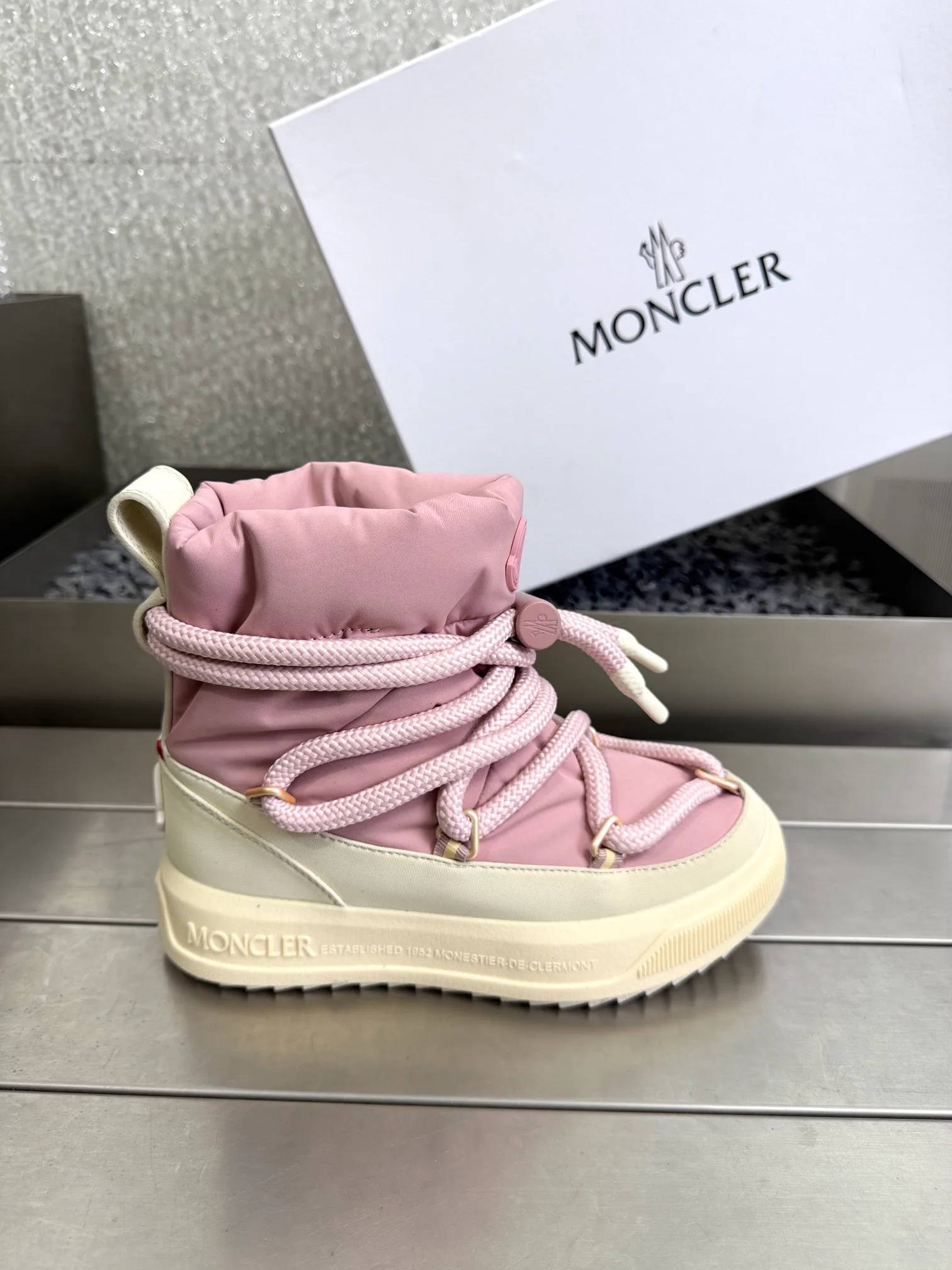 Угги Женские Moncler 523339