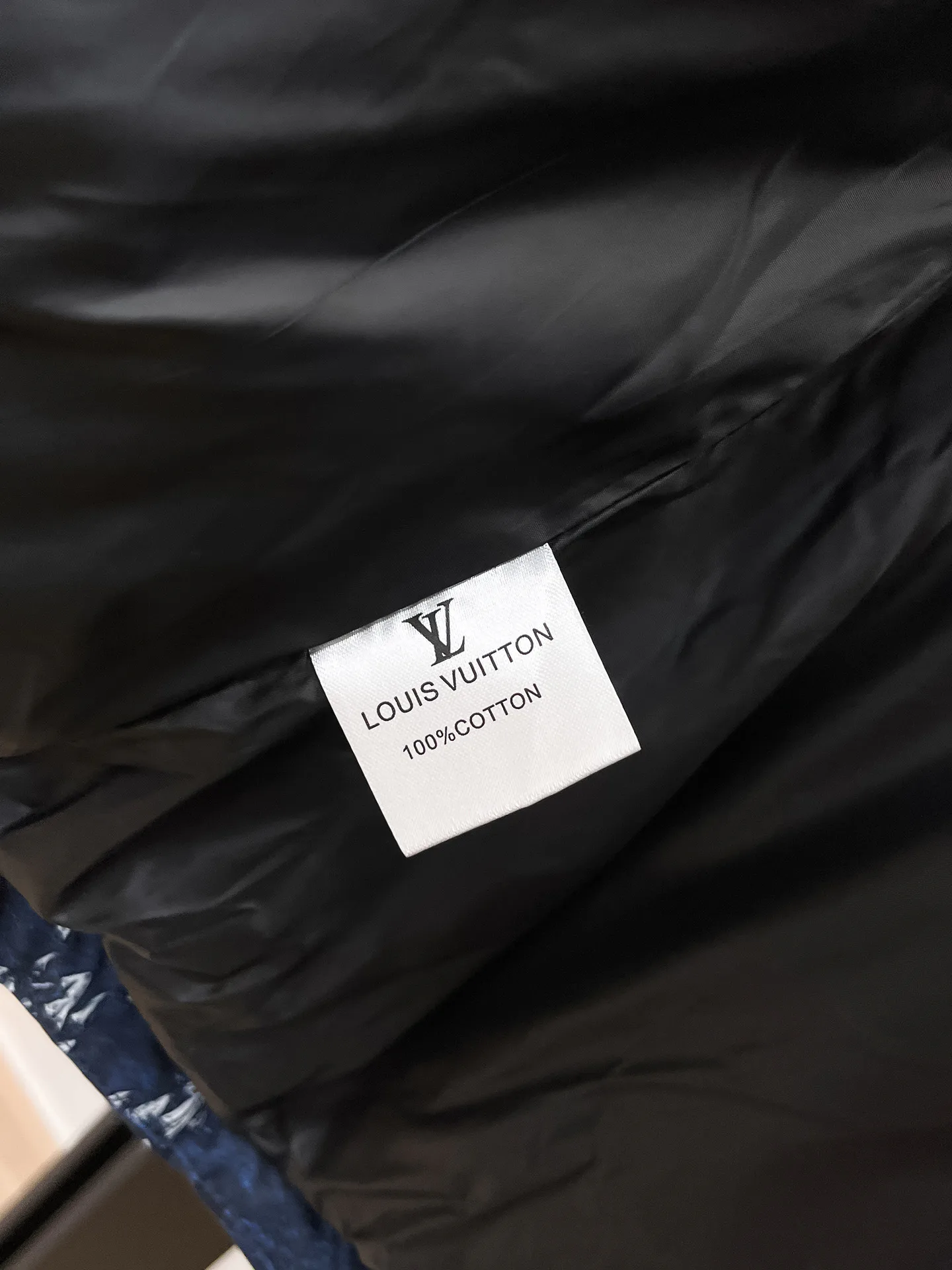Куртки И Пуховики Женские Louis Vuitton 18740334