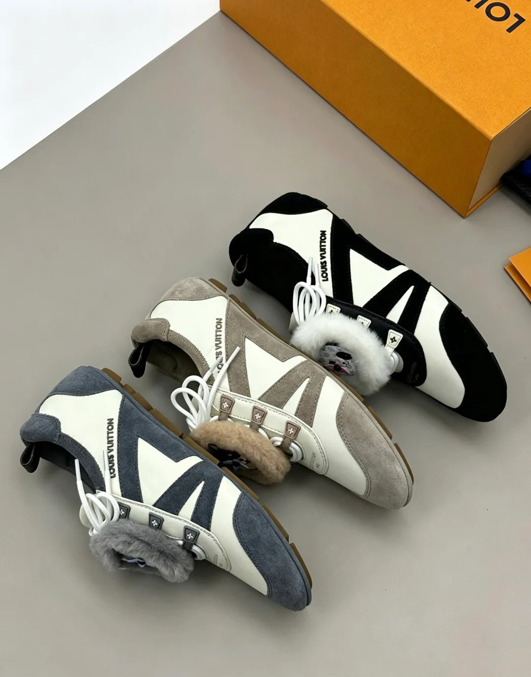 Кроссовки Женские Louis Vuitton 18006209