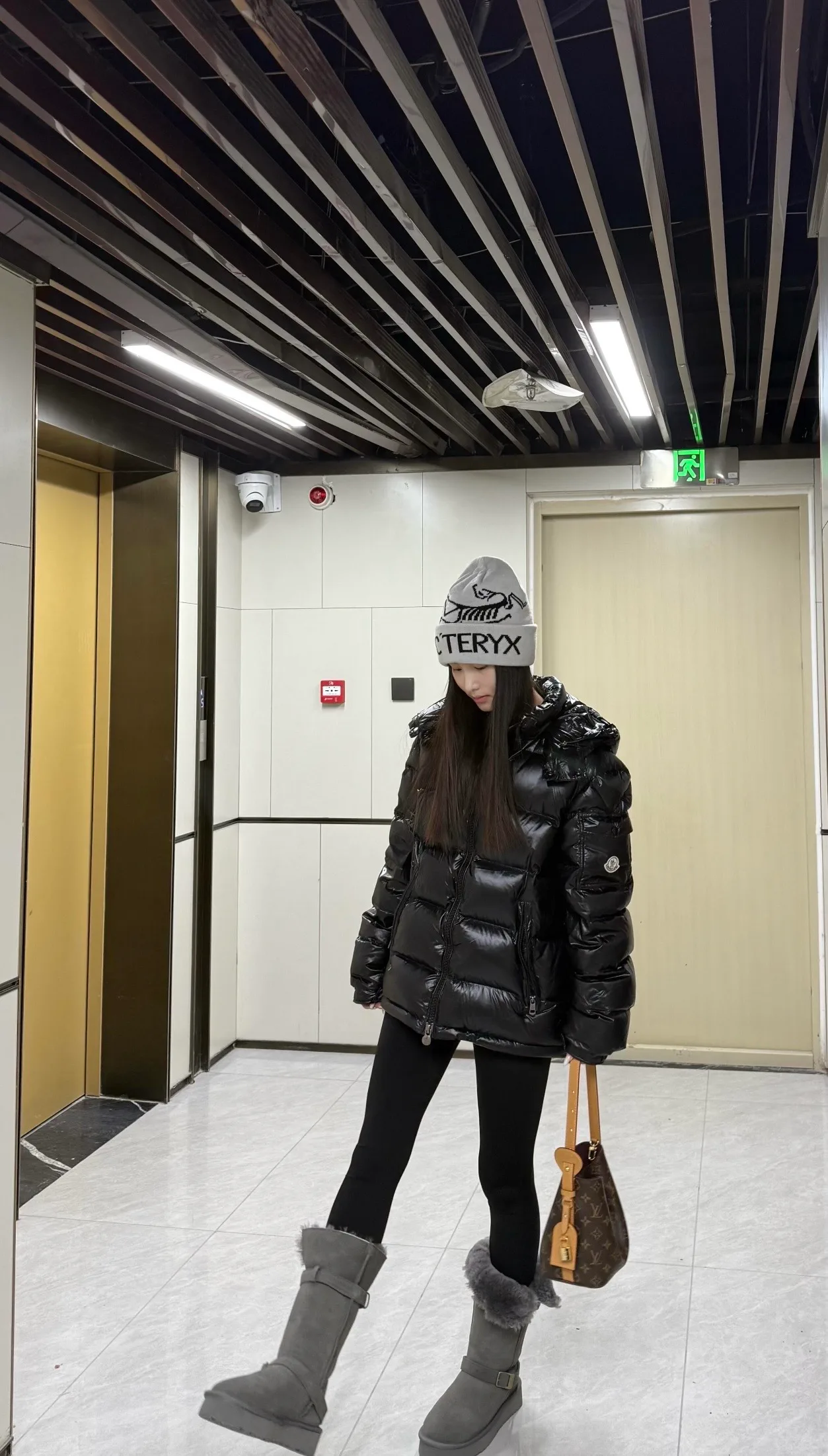 Куртки И Пуховики Женские Moncler 20031668