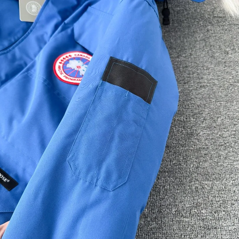 Куртки И Пуховики Женские Canada Goose 18722842