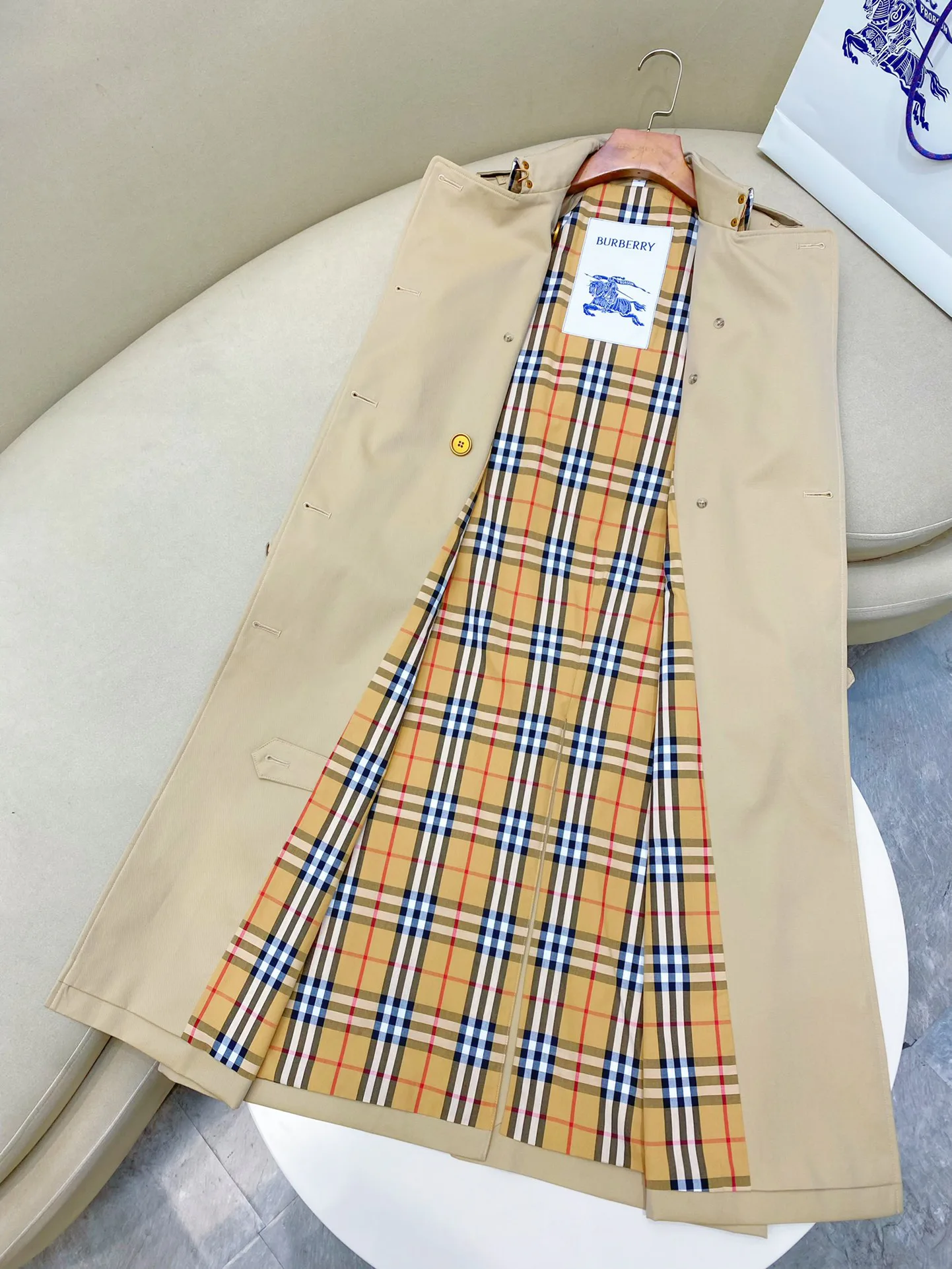 Тренчи Женские Burberry 18512874
