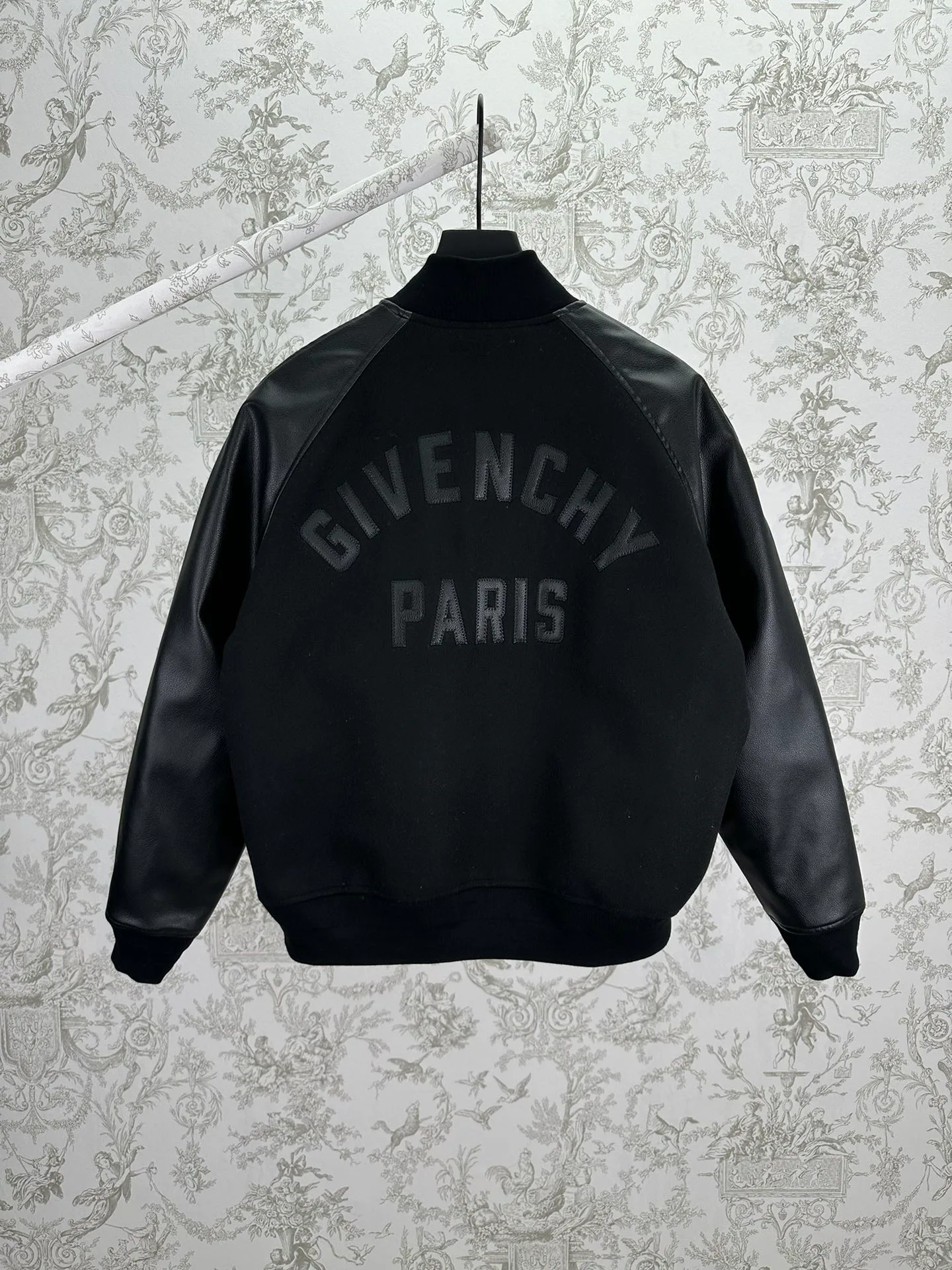 Куртки И Пуховики Мужские Givenchy 1273523