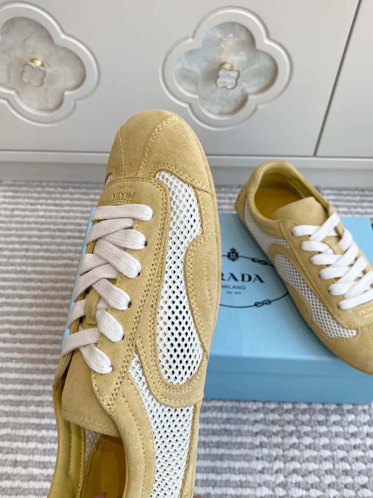 Кроссовки Женские Prada 11870118