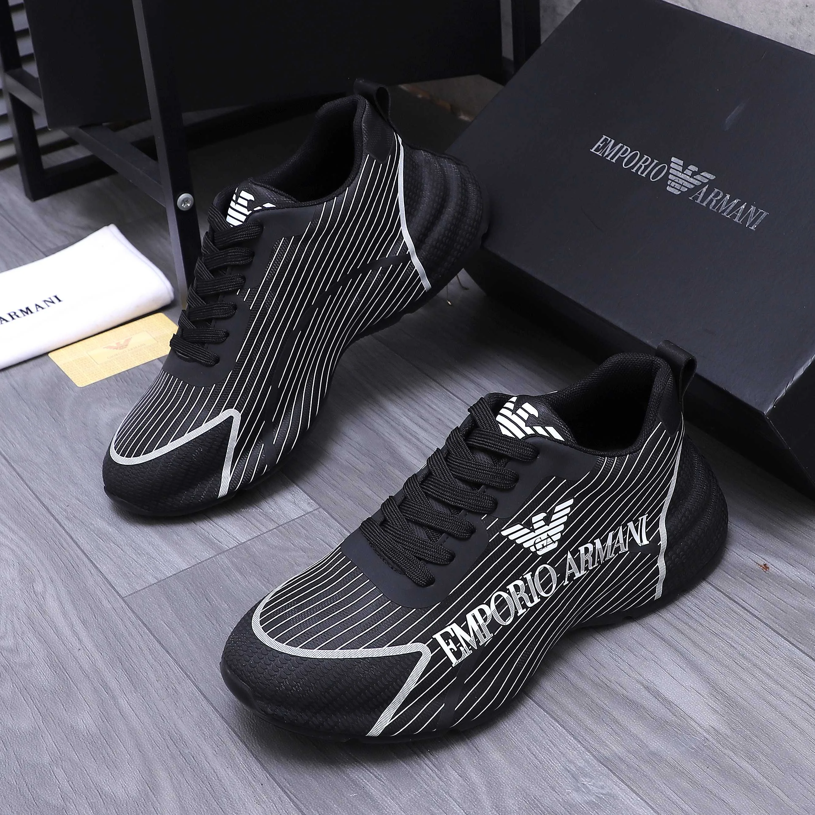 Кроссовки Женские Armani 1142405